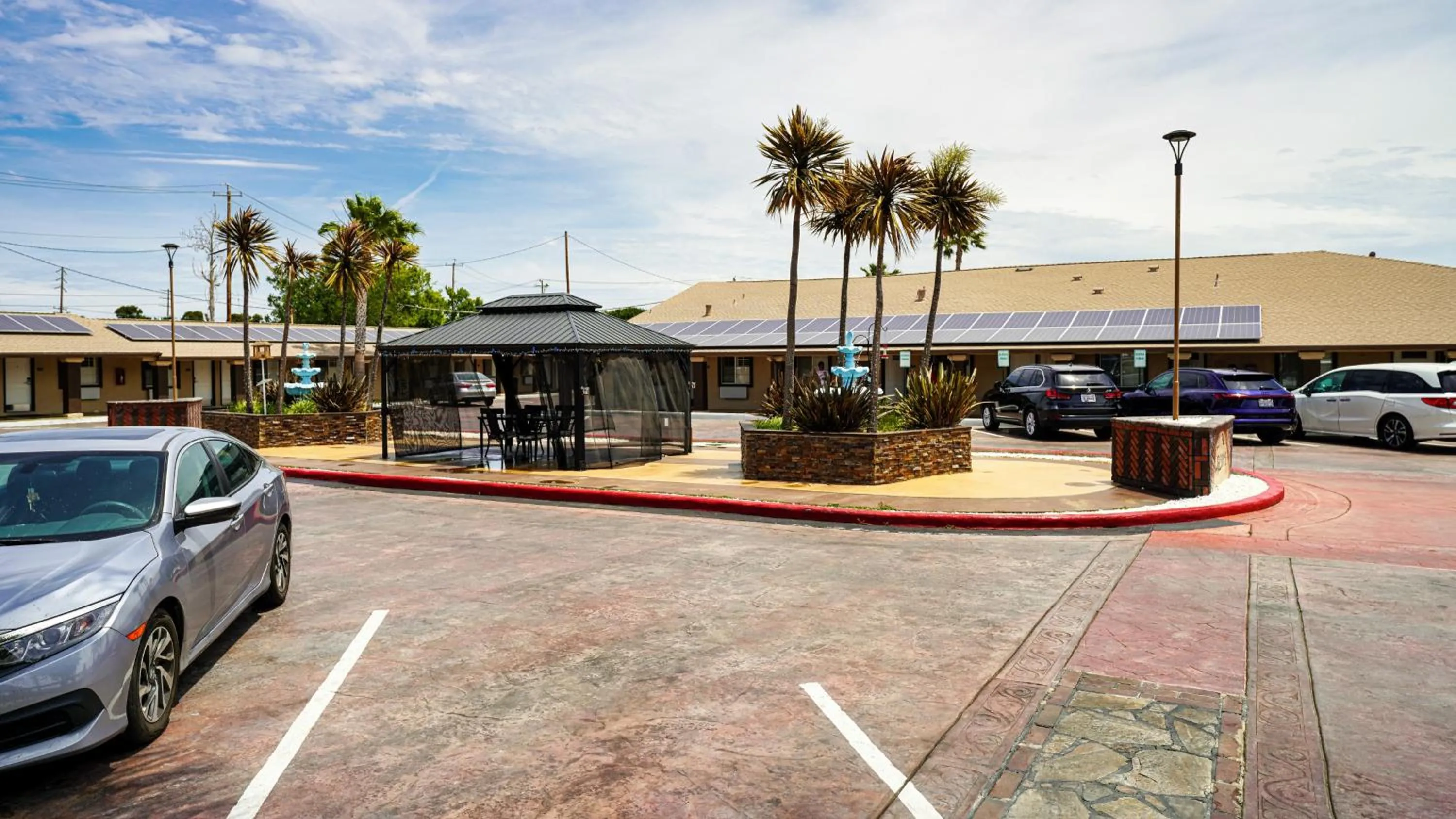 Property building in Americas Best Value Inn, Antioch