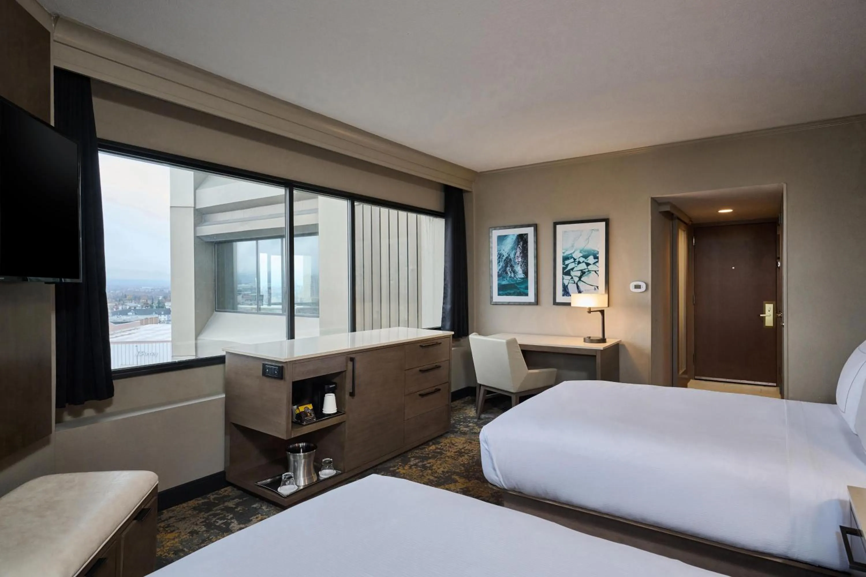 Bed in Hilton Anchorage