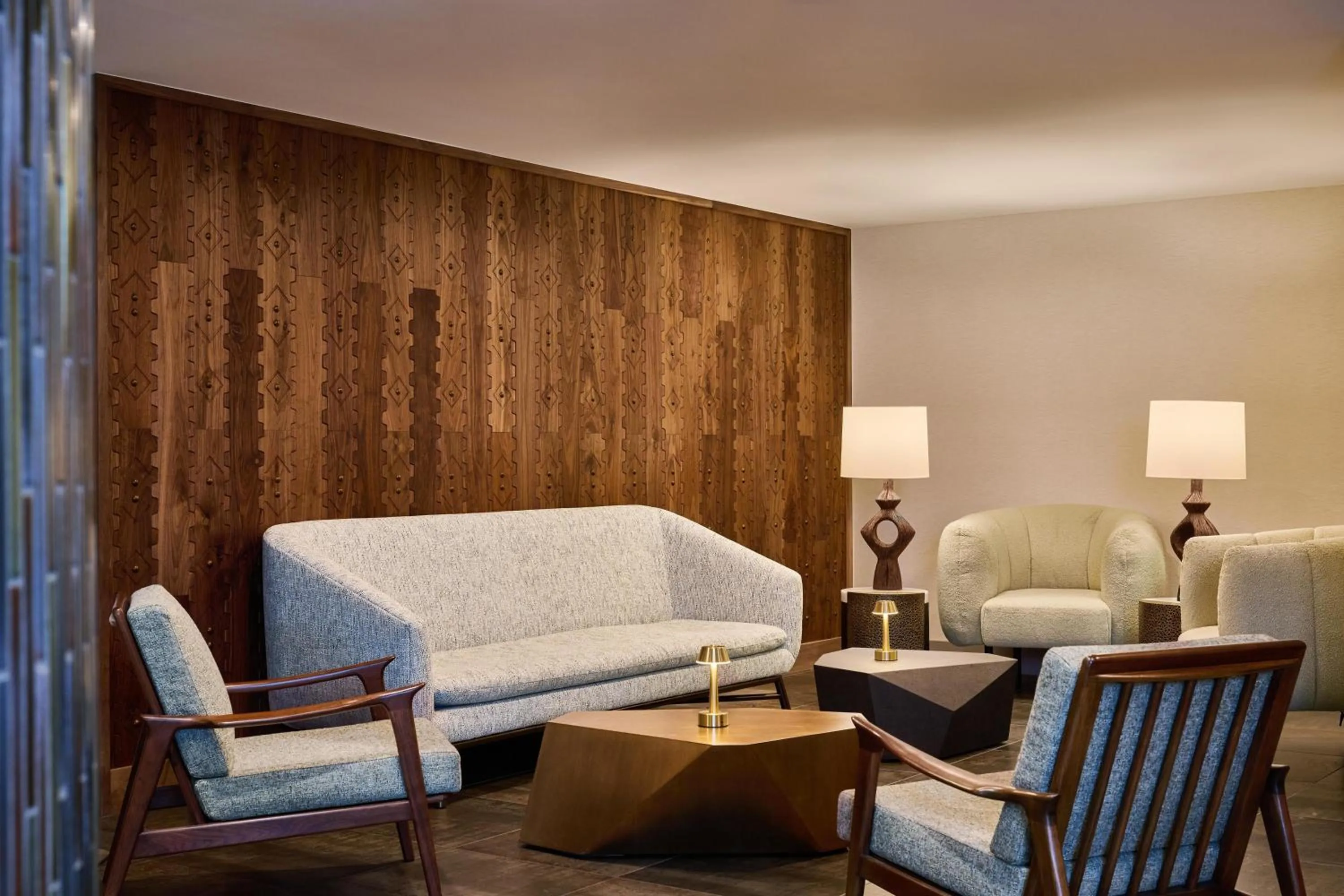 Lobby or reception in Hilton Anchorage