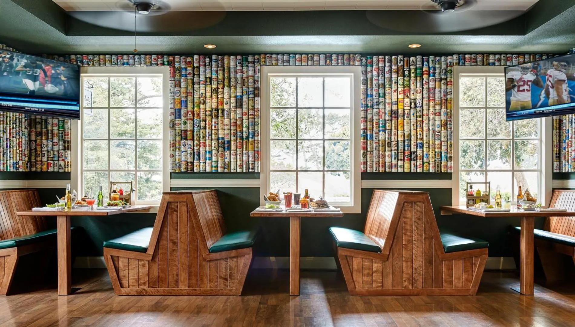 Restaurant/places to eat in Hotel Carmel