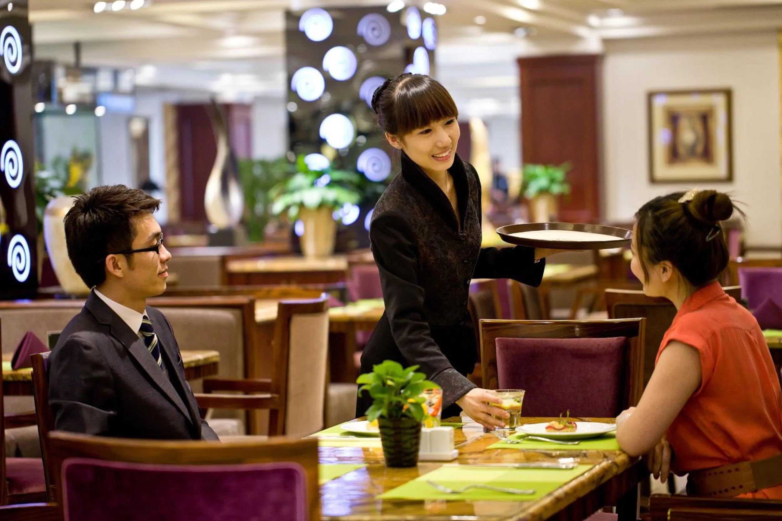 Restaurant/places to eat in Beijing International Hotel