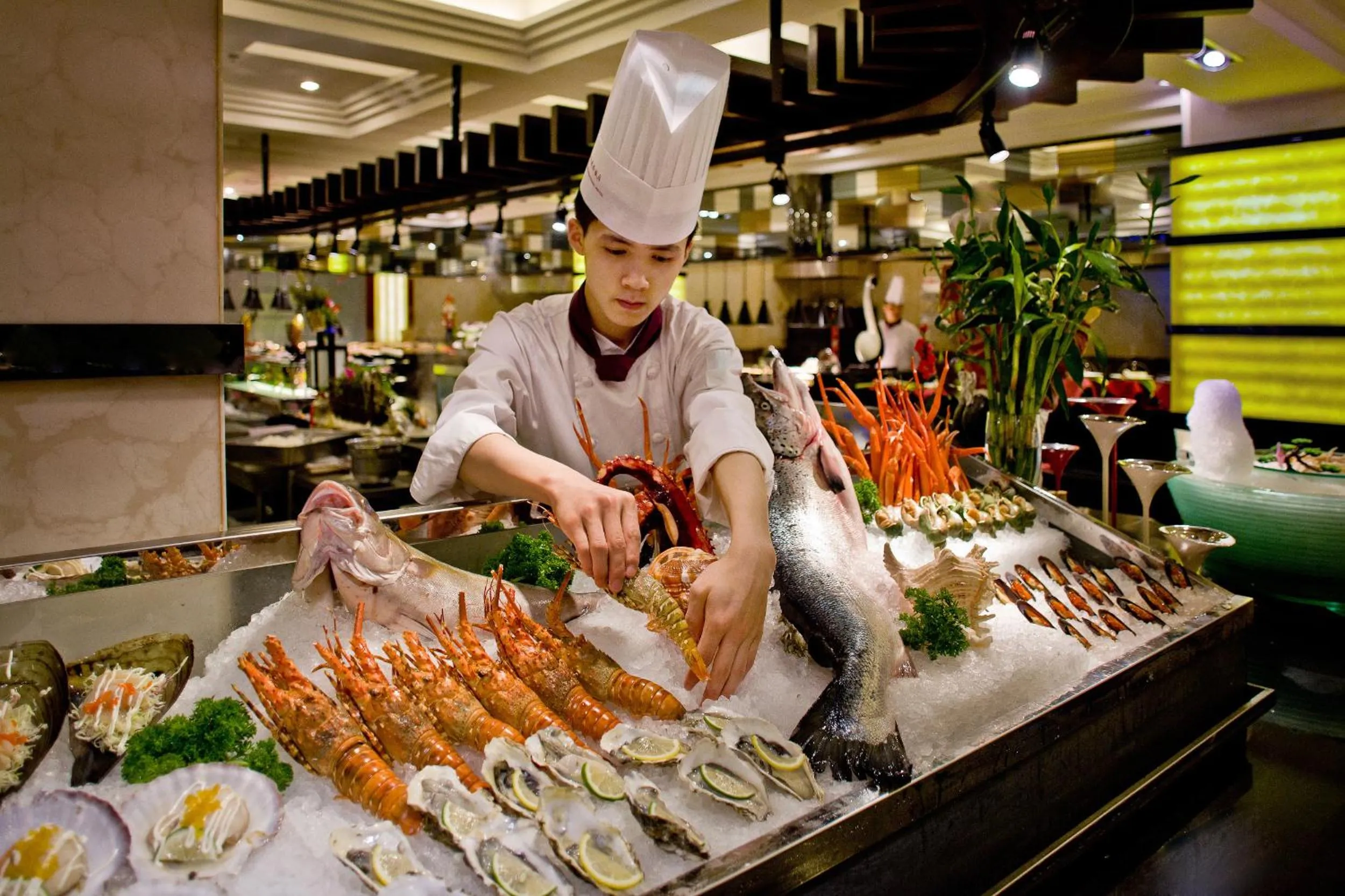 Restaurant/places to eat in Beijing International Hotel