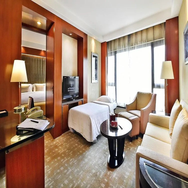 Bed in Beijing International Hotel