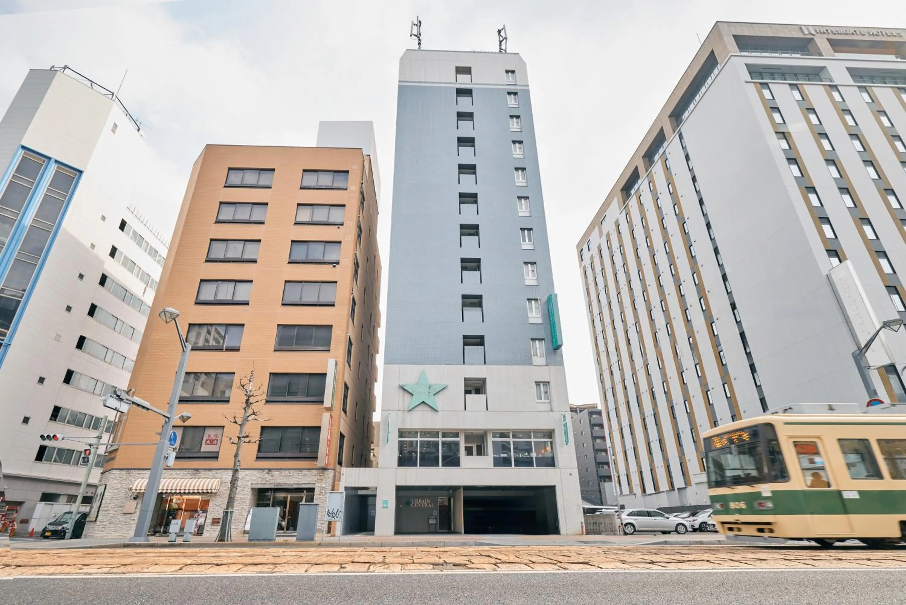 Property building in Urbain Hiroshima Central