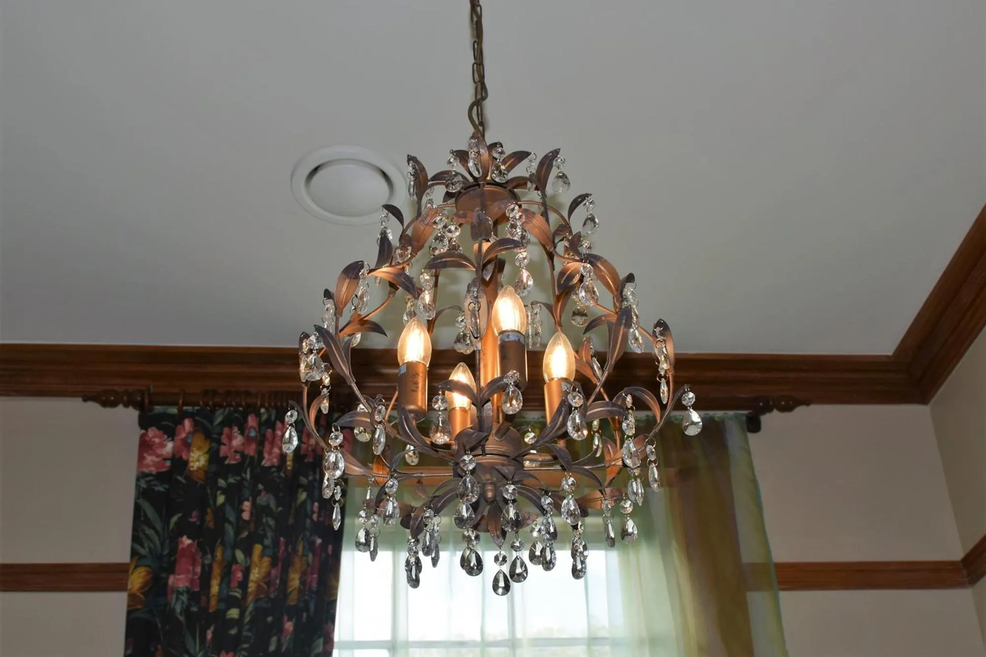 Decorative detail in Left Bank