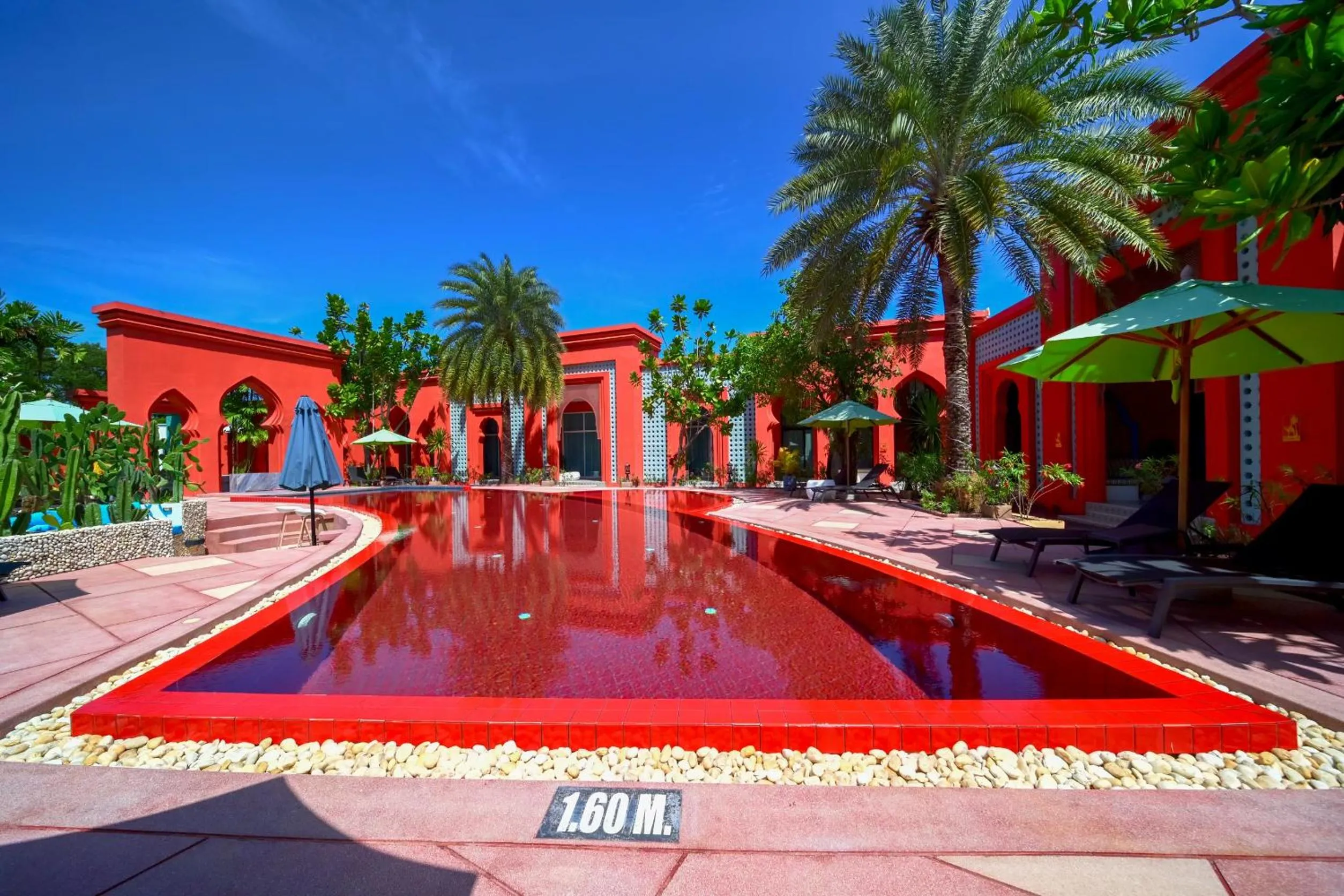 Swimming pool in The Kiri Villas Resort