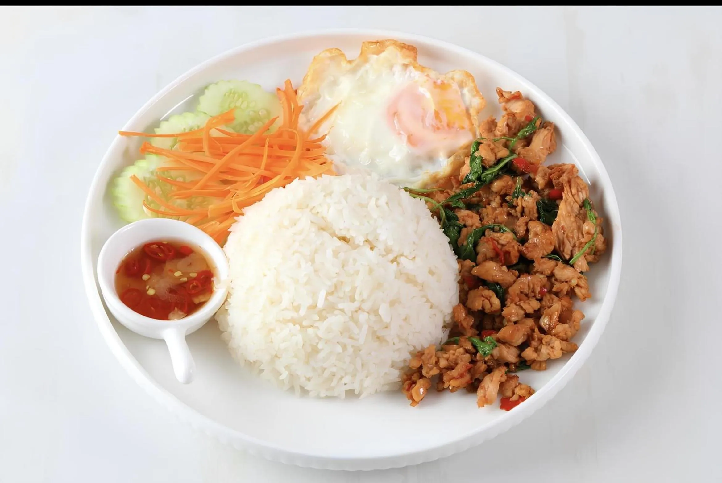 Food and drinks in The Kiri Villas Resort