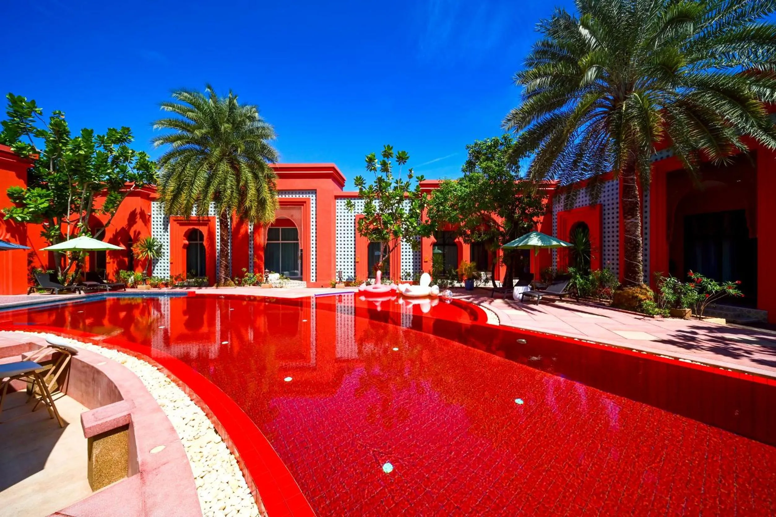 Swimming pool in The Kiri Villas Resort