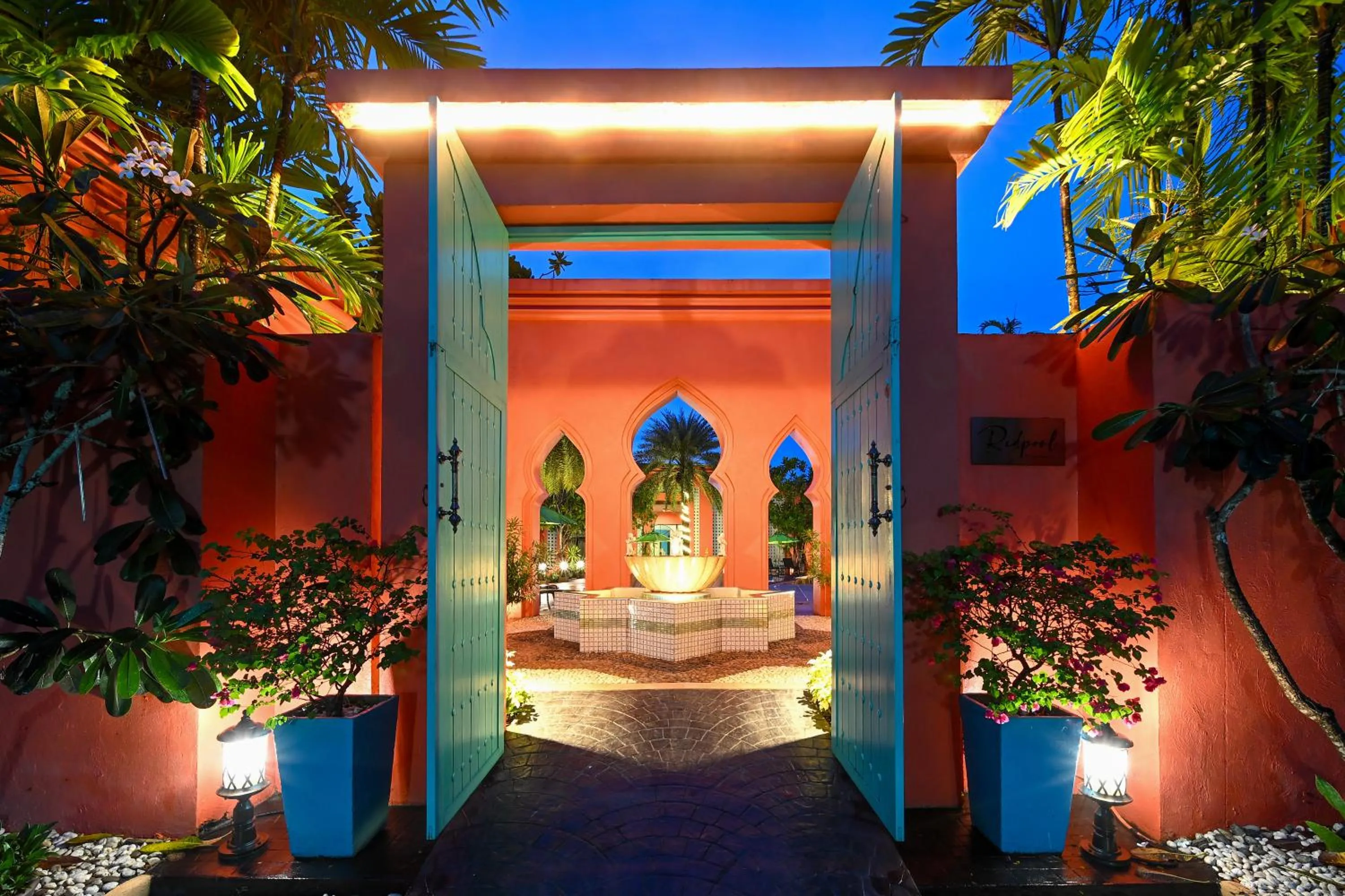 Facade/entrance in The Kiri Villas Resort