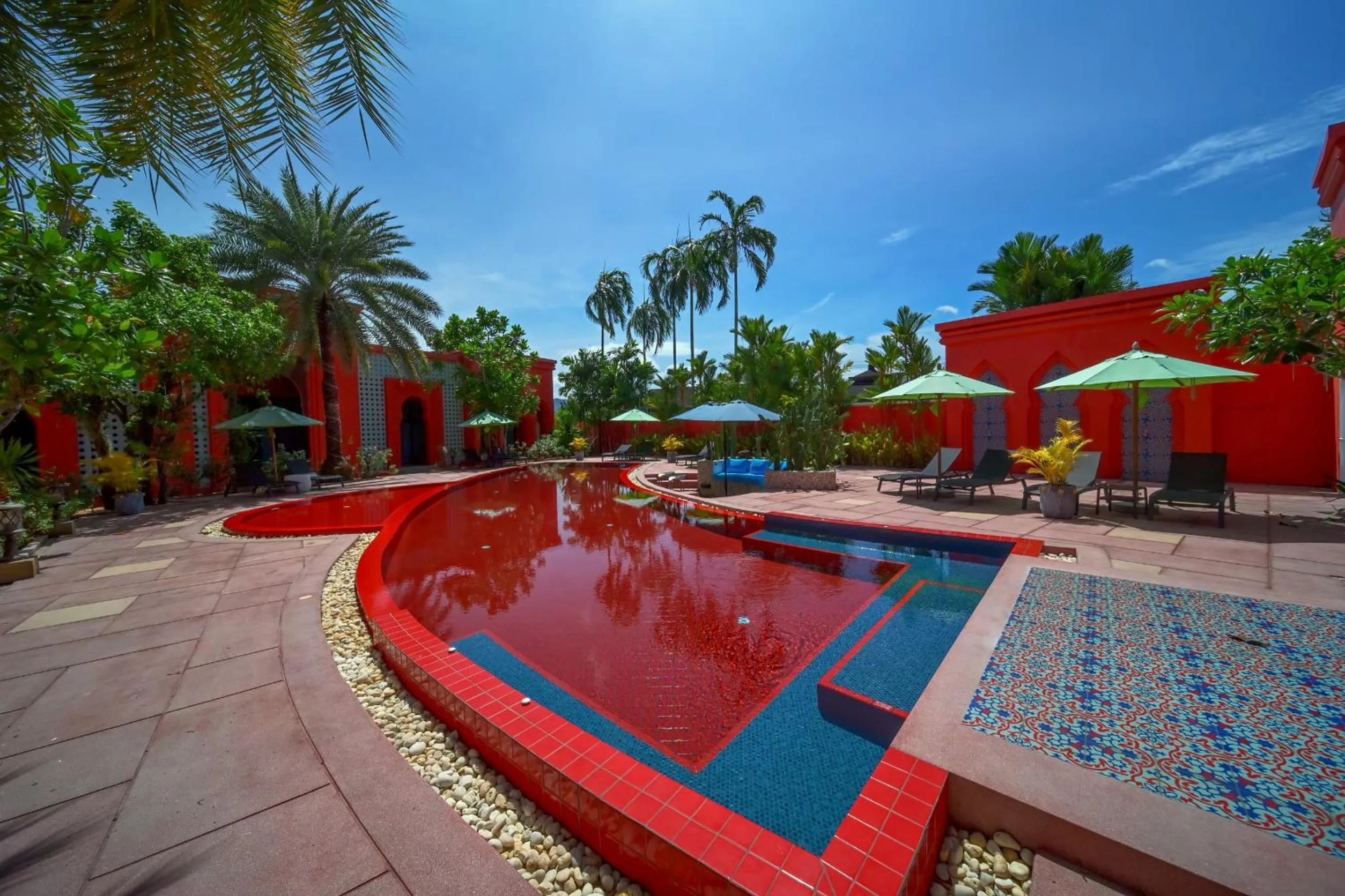Swimming pool in The Kiri Villas Resort