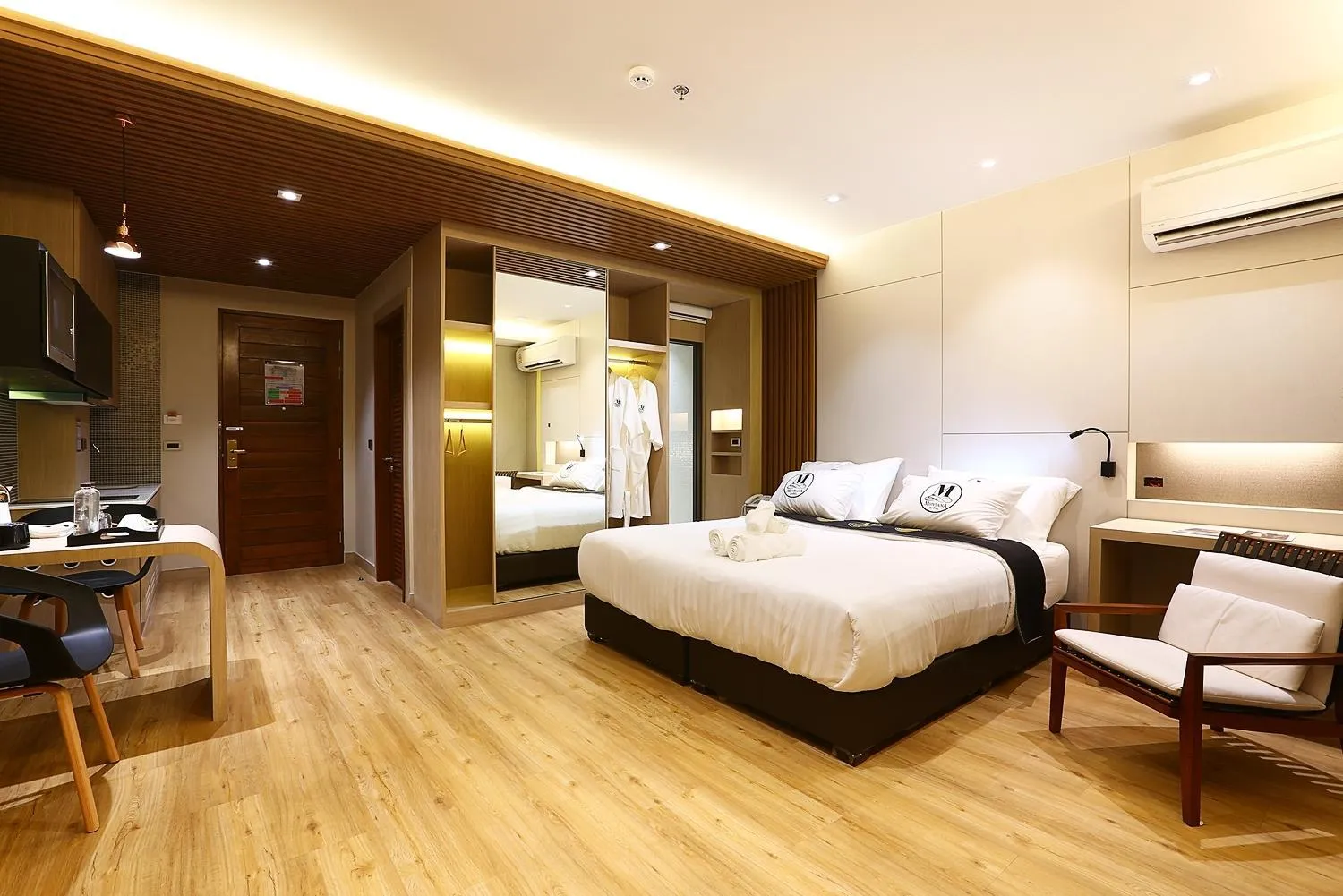 Bed in Montana Hotel Songkhla