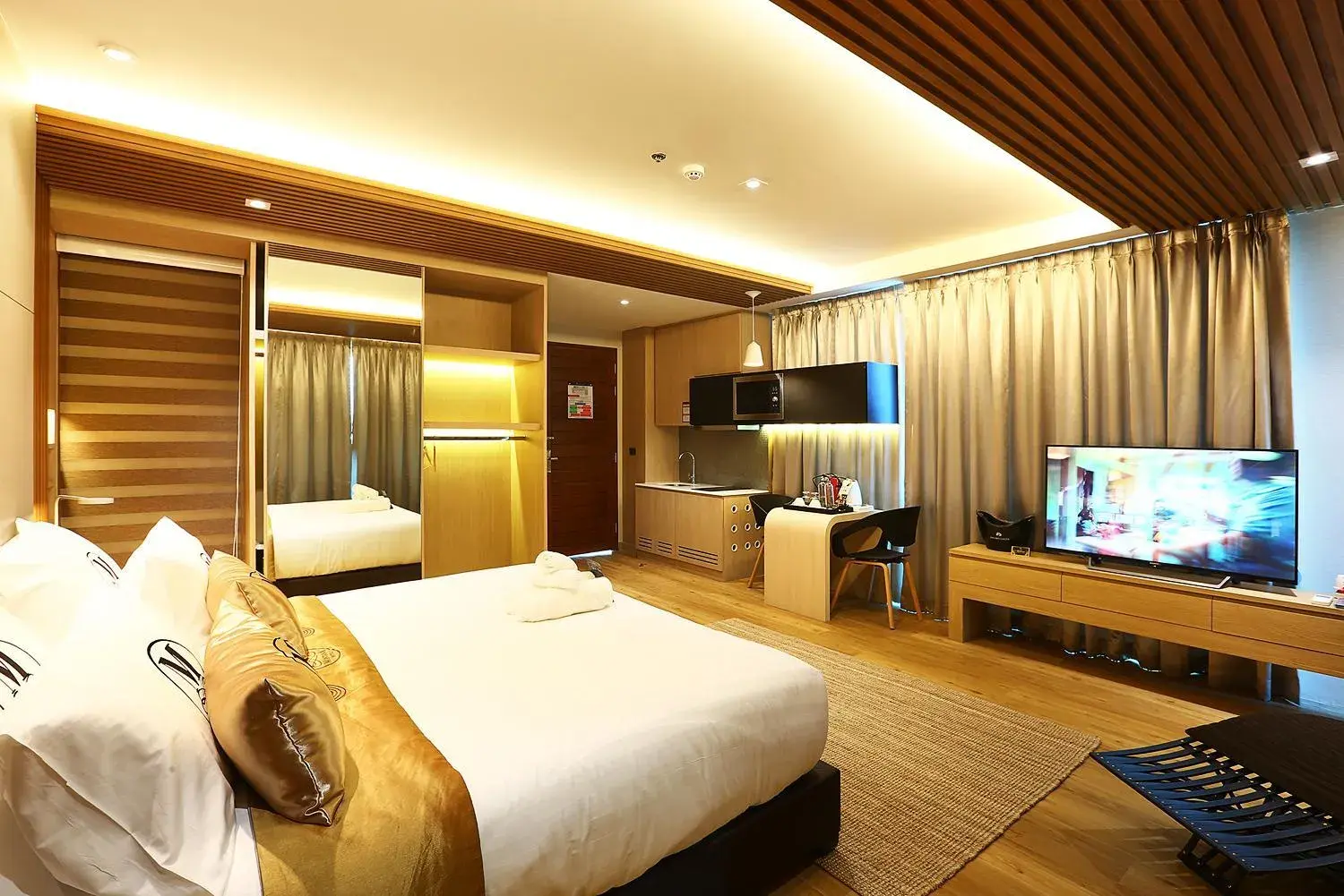 Exclusive Montana King Bedded in Montana Hotel Songkhla Exclusive Montana King Bedded in Montana Hotel Songkhla