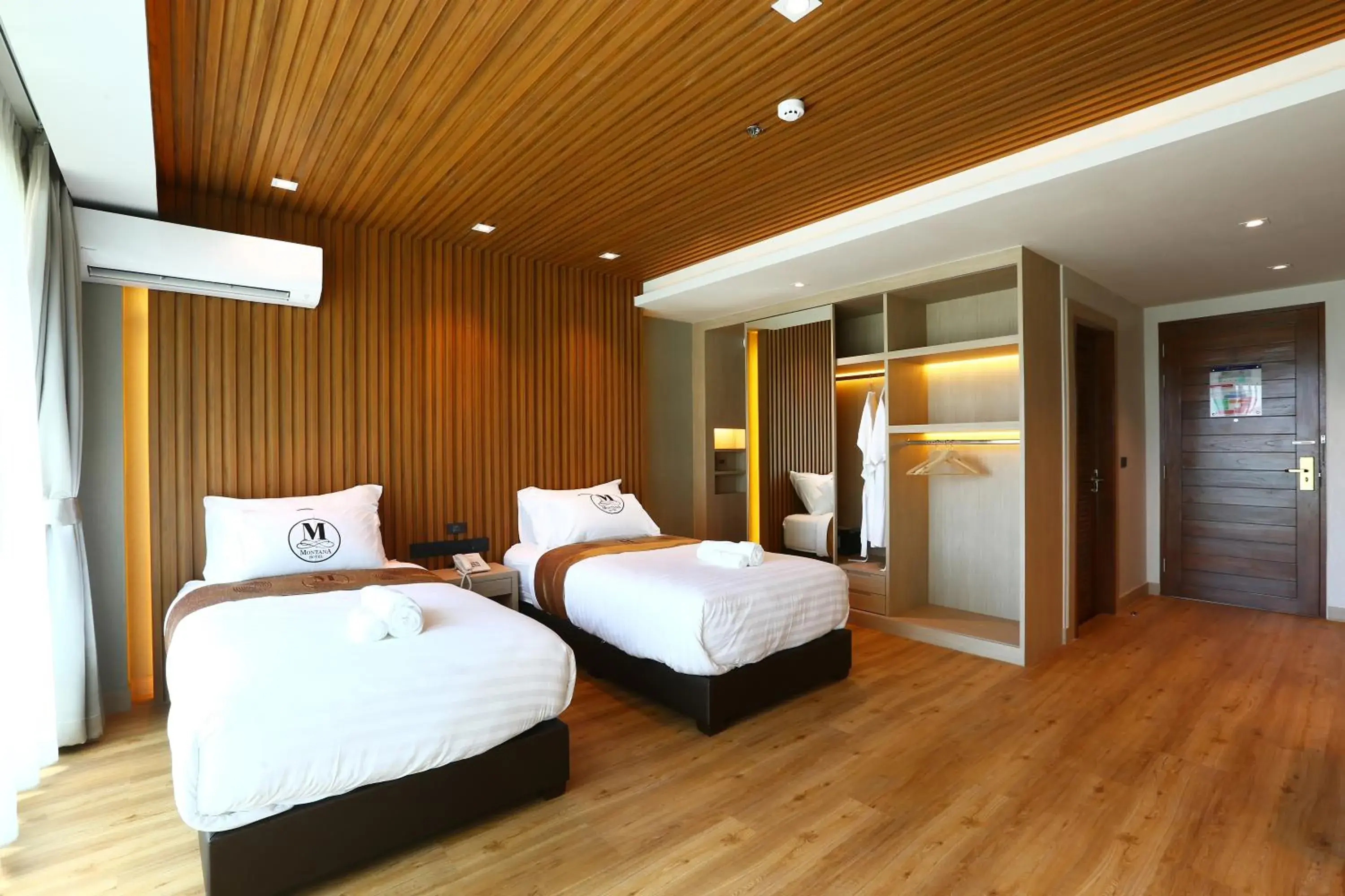 Standard Room Twin Bedded in Montana Hotel Songkhla Standard Room Twin Bedded in Montana Hotel Songkhla