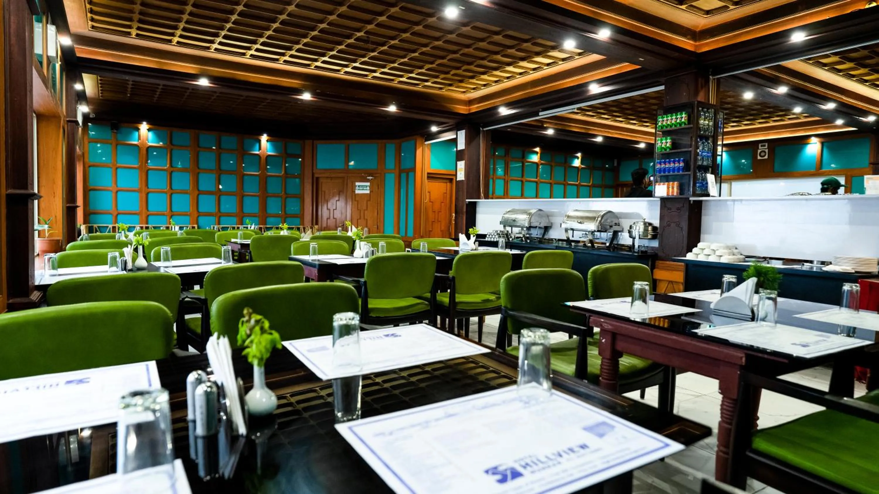 Restaurant/places to eat in HillView Munnar