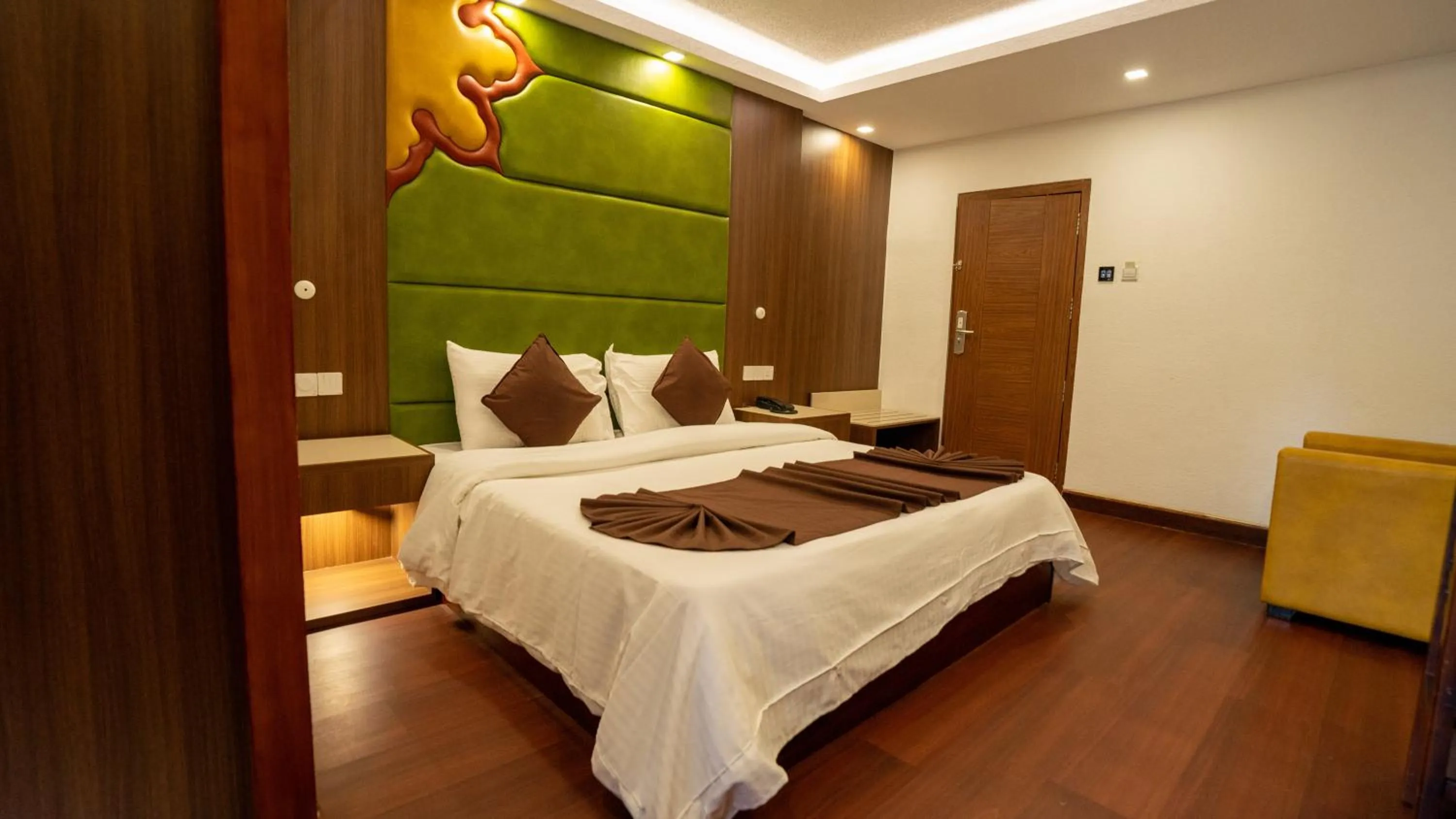 Bedroom, Bed in HillView Munnar