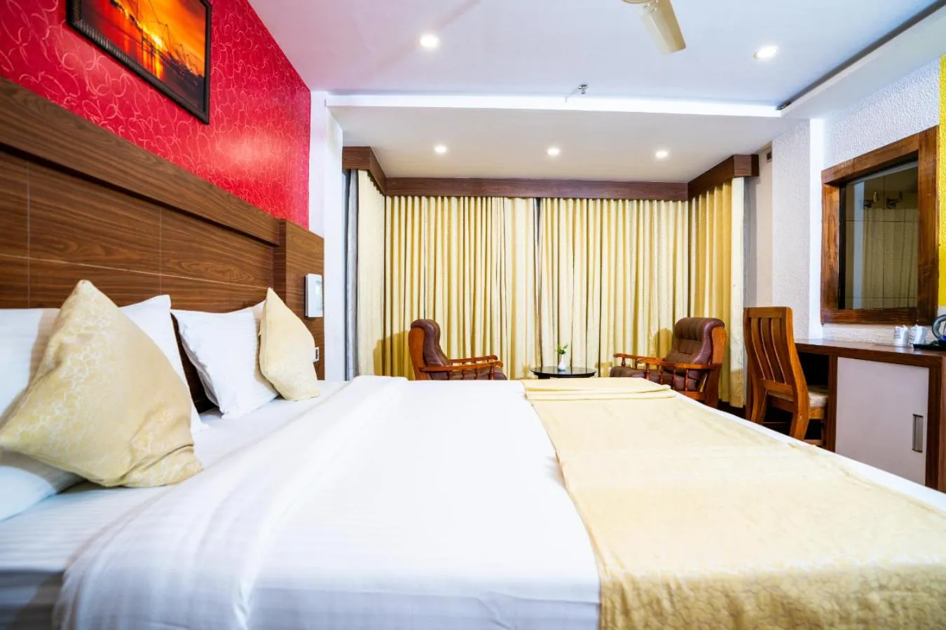 Bedroom, Bed in HillView Munnar