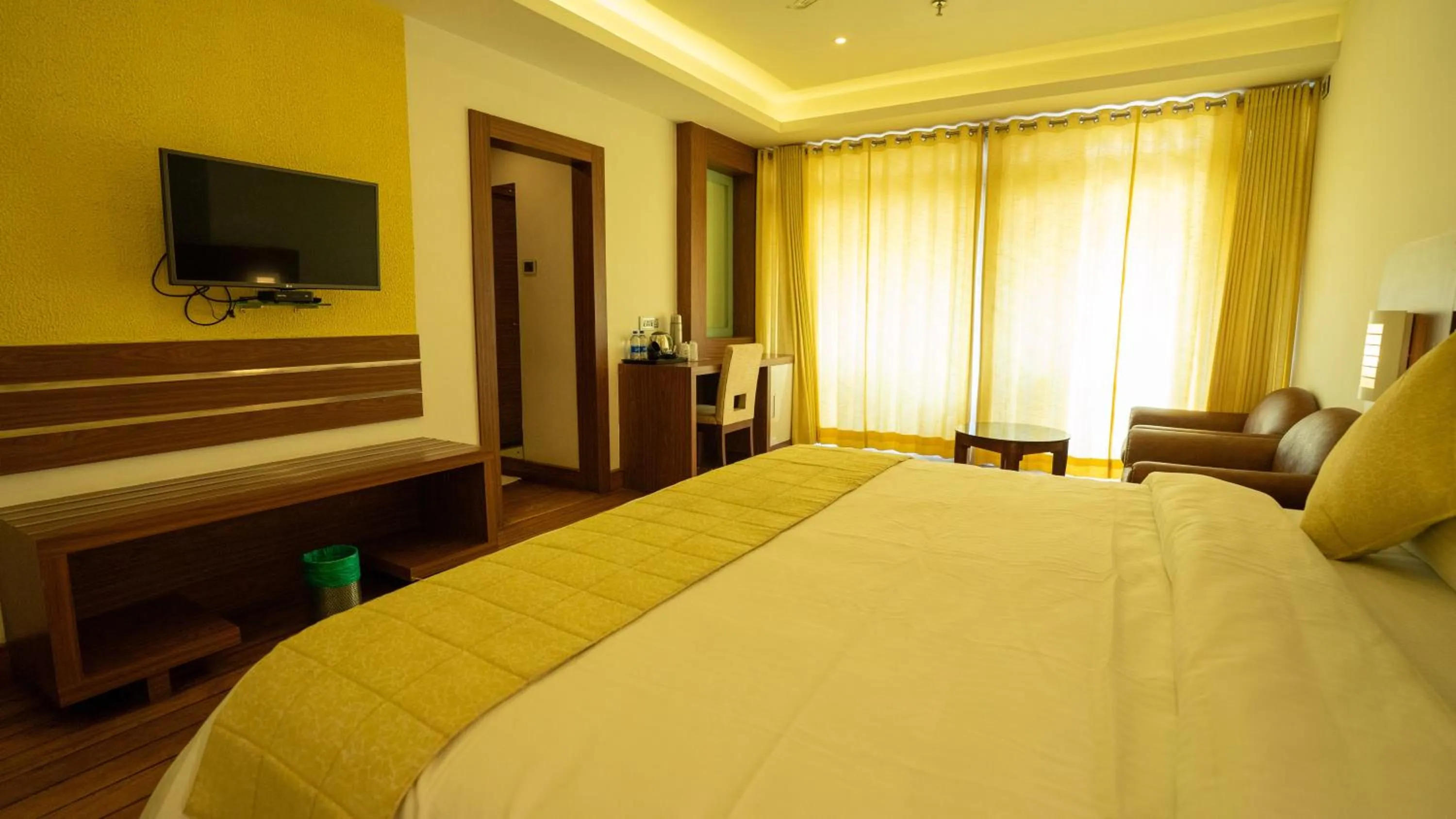 TV and multimedia, Bed in HillView Munnar