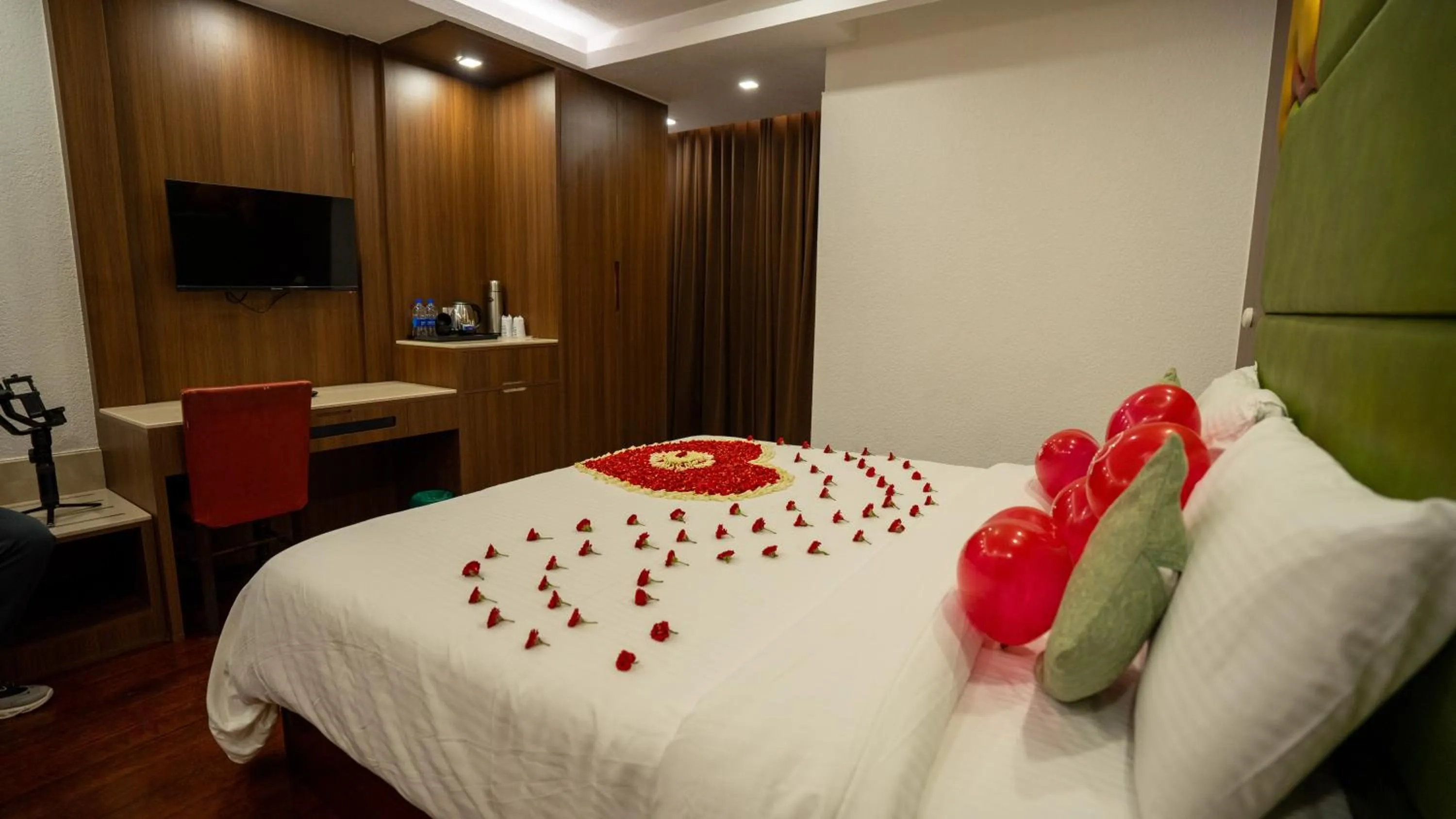 Decorative detail, Bed in HillView Munnar