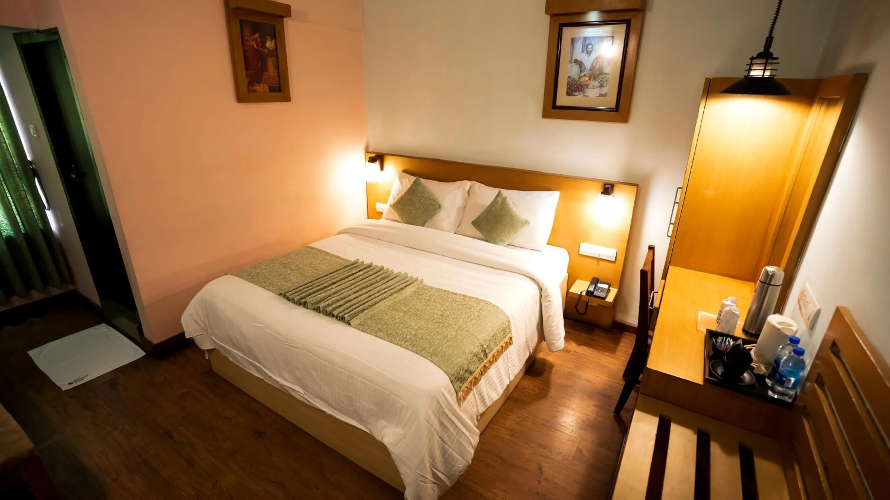 Photo of the whole room, Bed in HillView Munnar