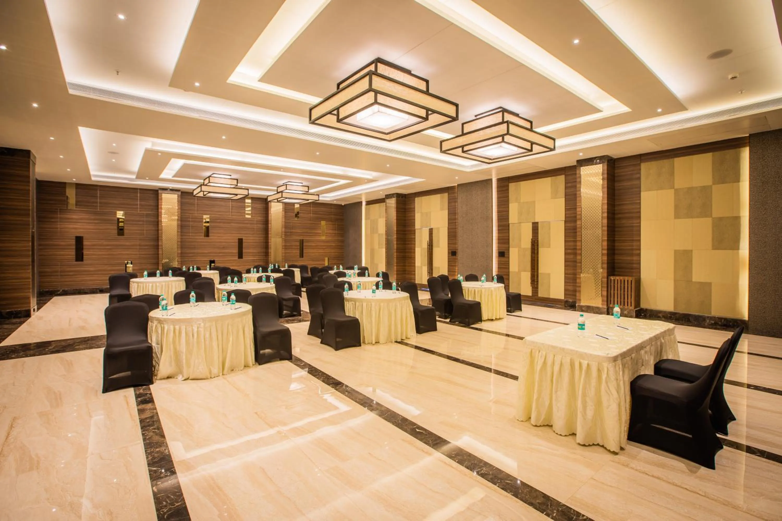 Banquet/Function facilities in Nanu Resort , Arambol