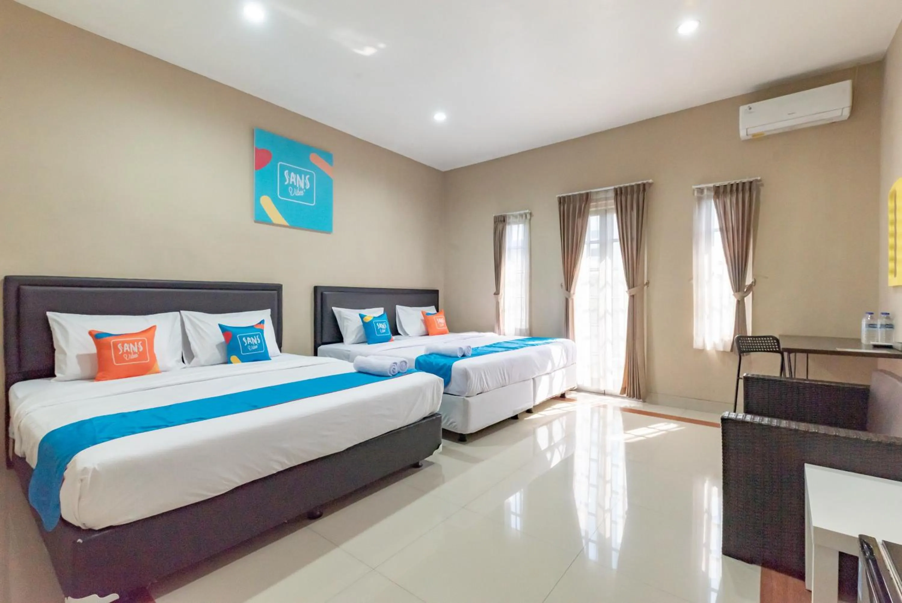 Bedroom, Bed in Sans Vibes Hotel Malabar