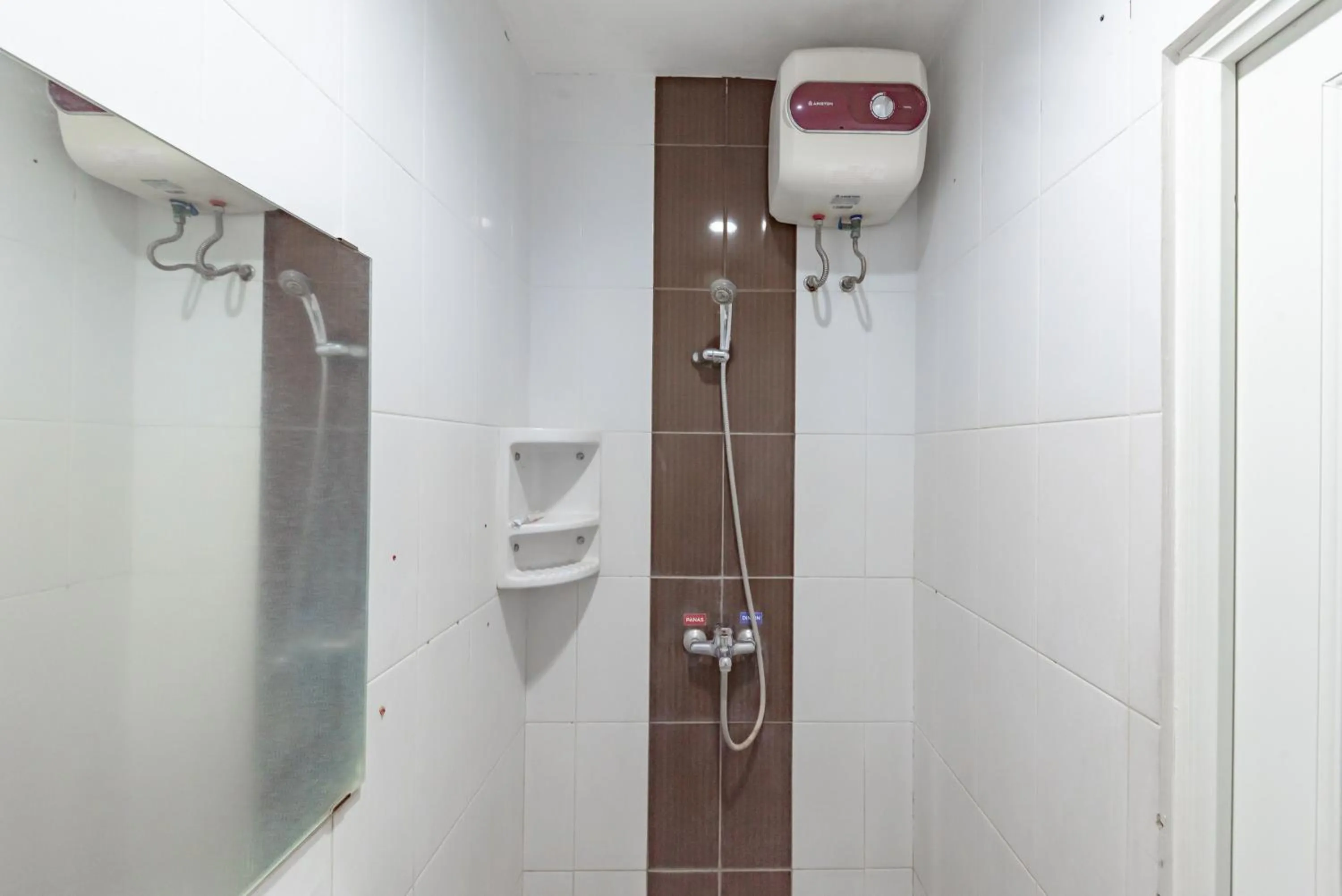 Bathroom in Sans Vibes Hotel Malabar