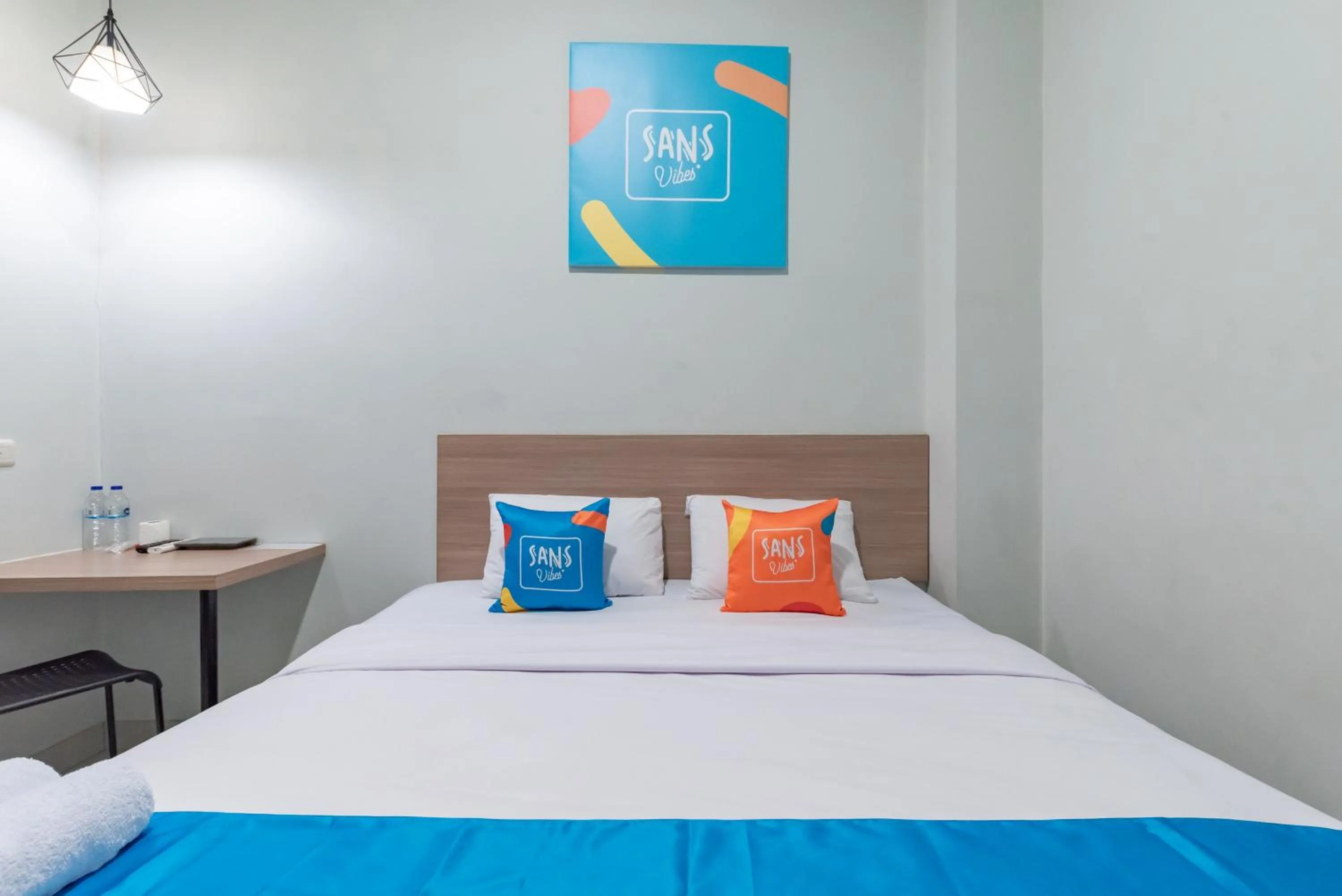 Bedroom, Bed in Sans Vibes Hotel Malabar