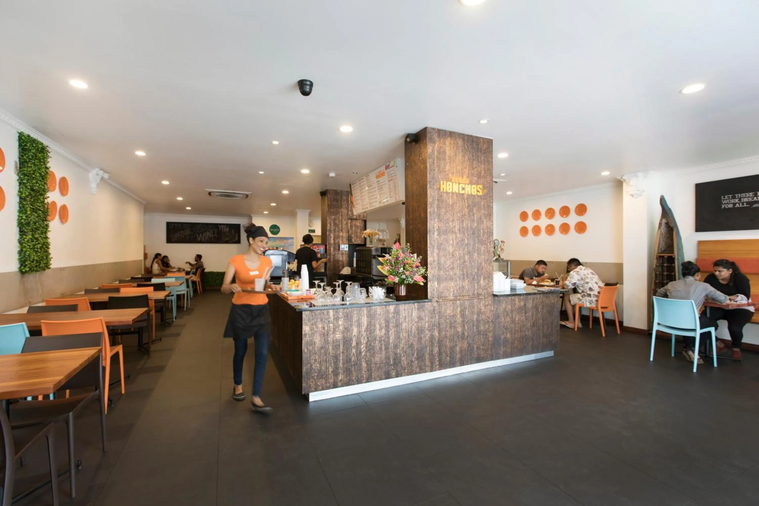 Restaurant/places to eat in Quest Suva