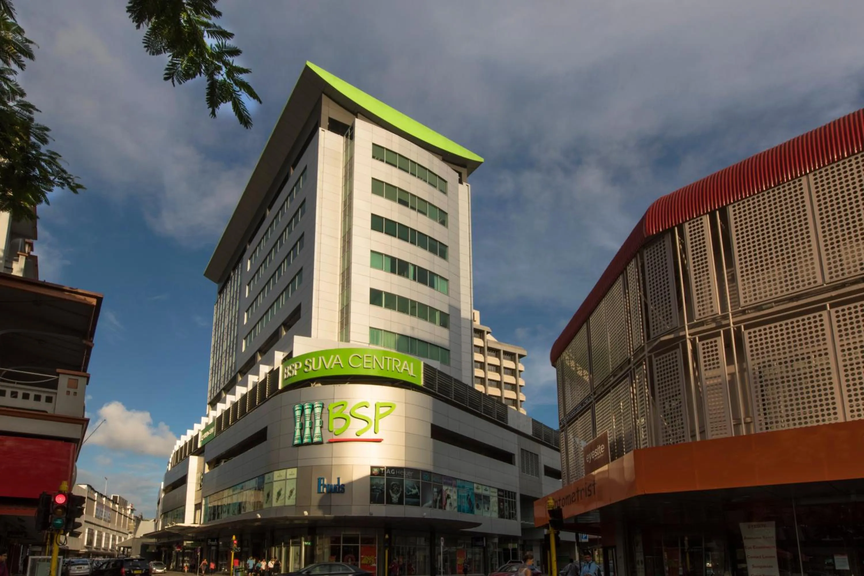 Facade/entrance in Quest Suva