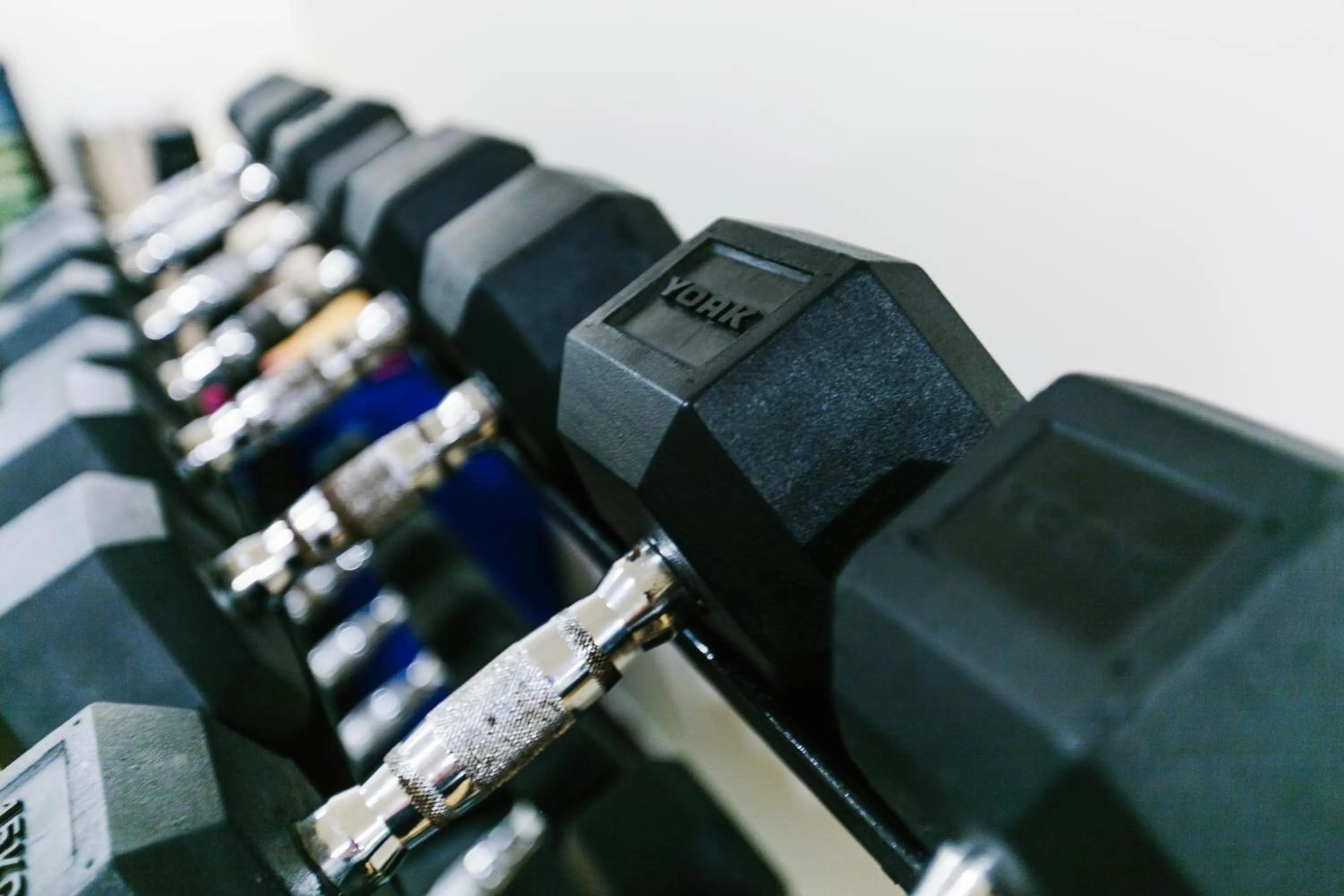 Fitness centre/facilities in Quest Suva