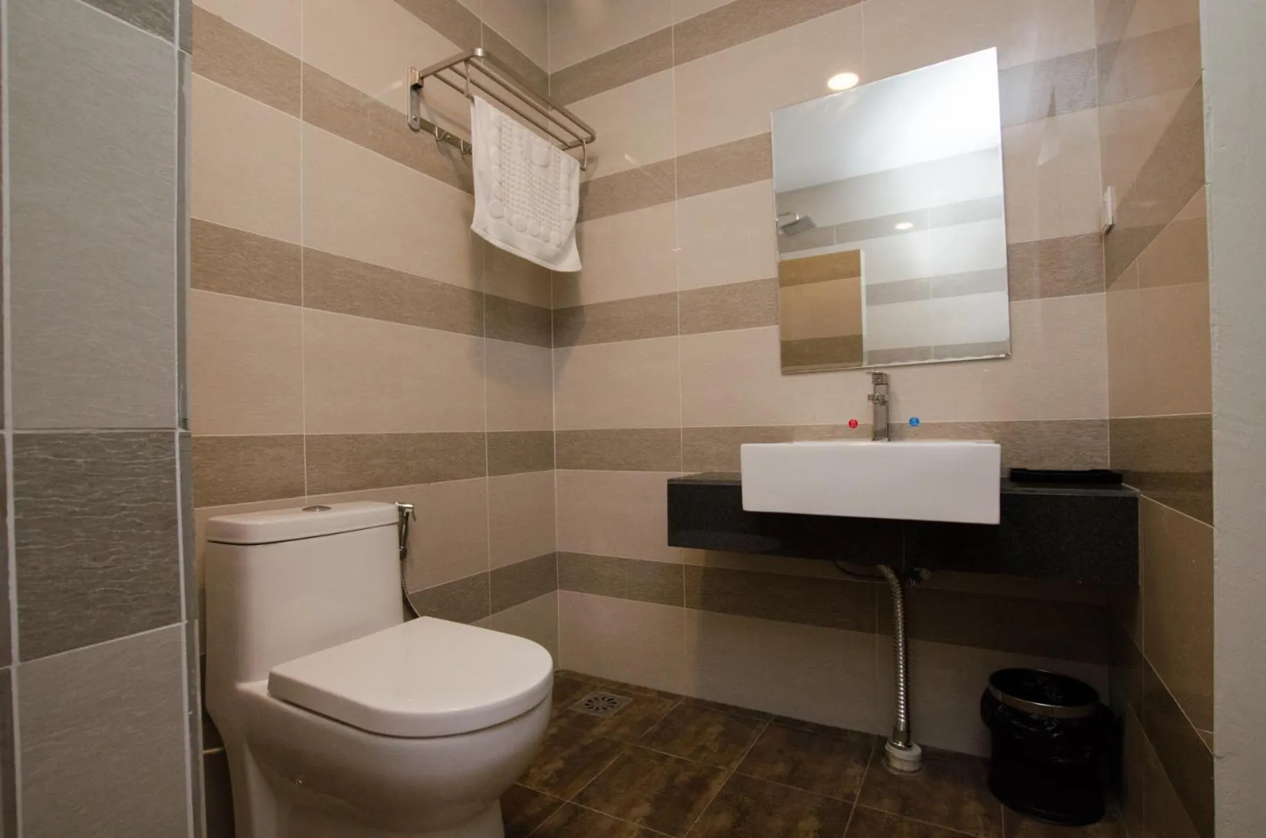 Toilet in Grand Wonderful Hotel