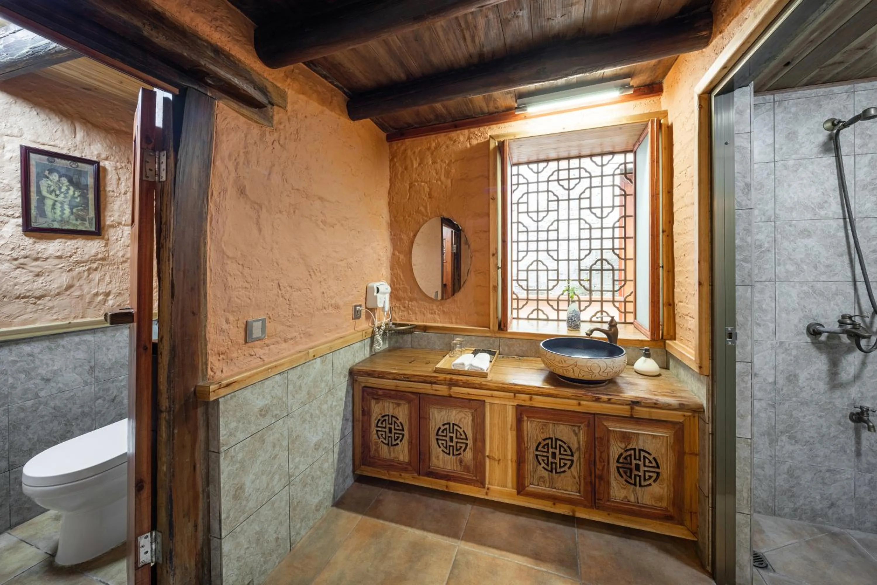 Bathroom in Yangshuo Secret Garden