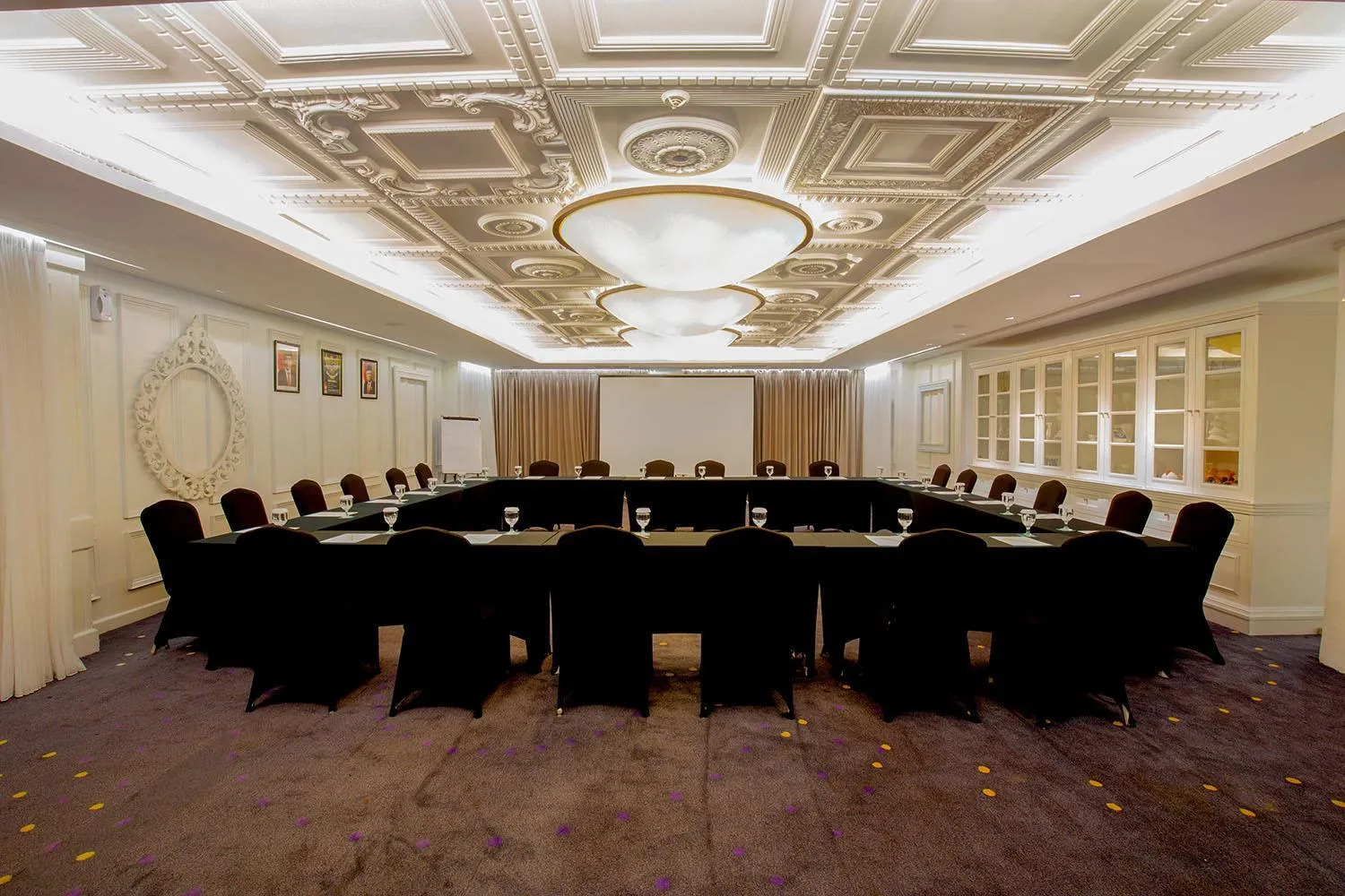 Meeting/conference room in THE 1O1 Bali Fontana Seminyak
