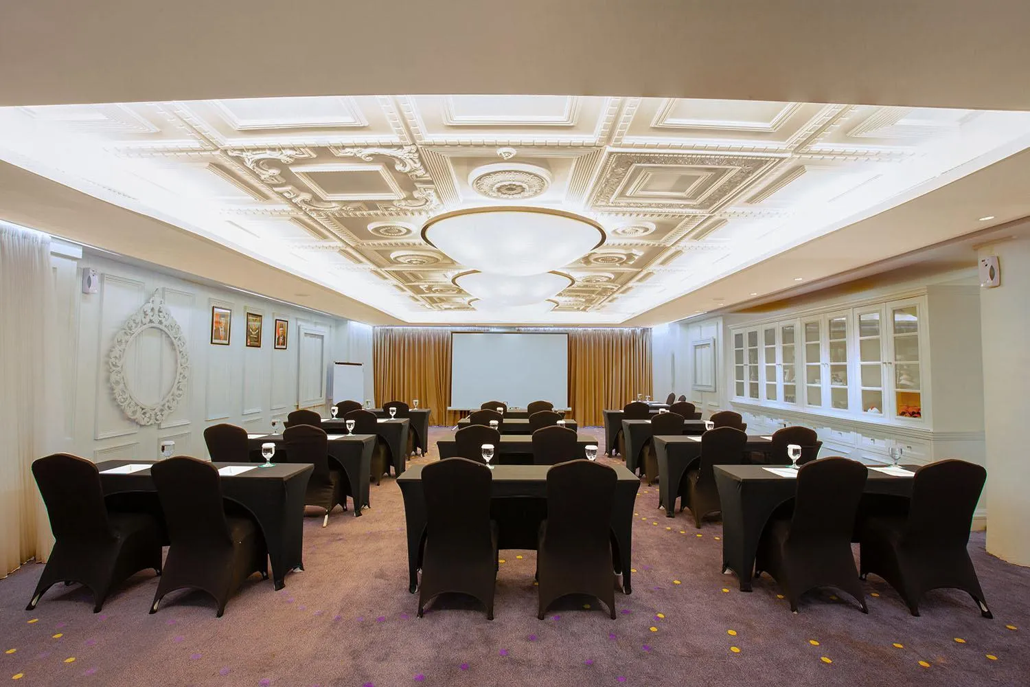 Meeting/conference room in THE 1O1 Bali Fontana Seminyak