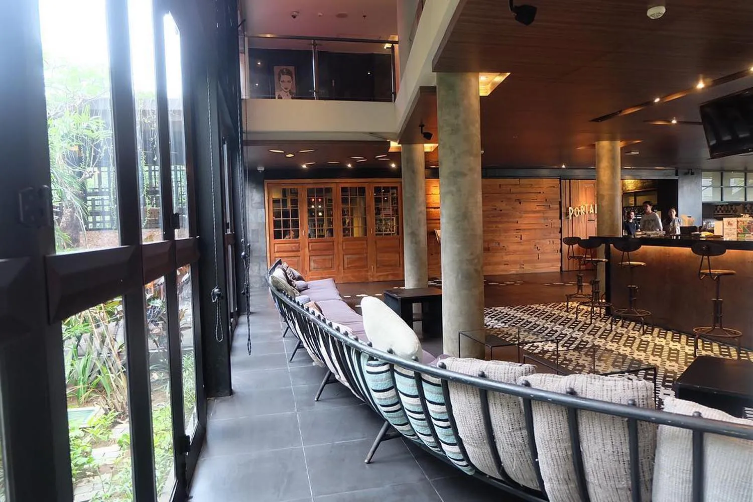 Restaurant/places to eat in THE 1O1 Bali Fontana Seminyak