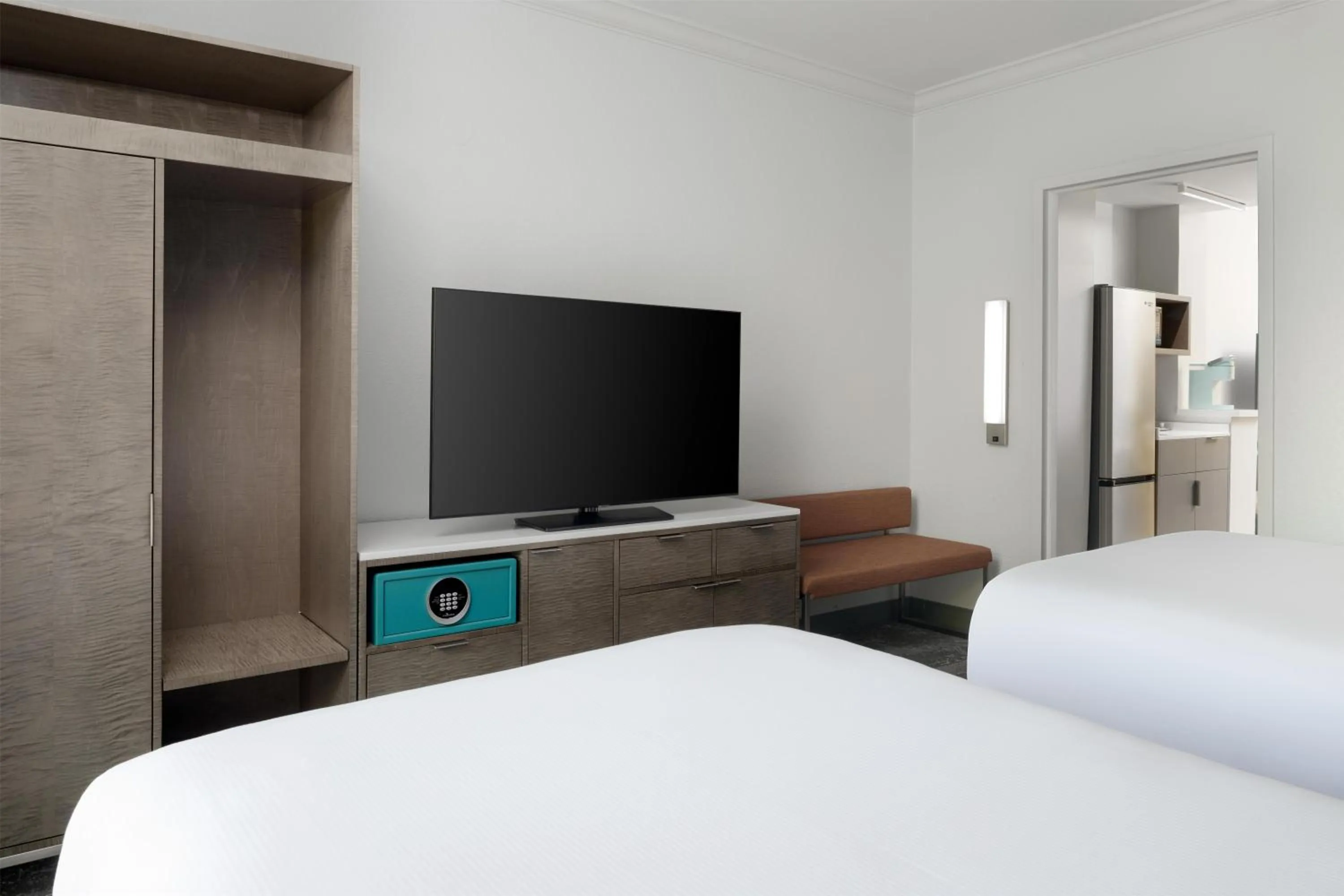 Bed in Hilton Boca Raton Suites