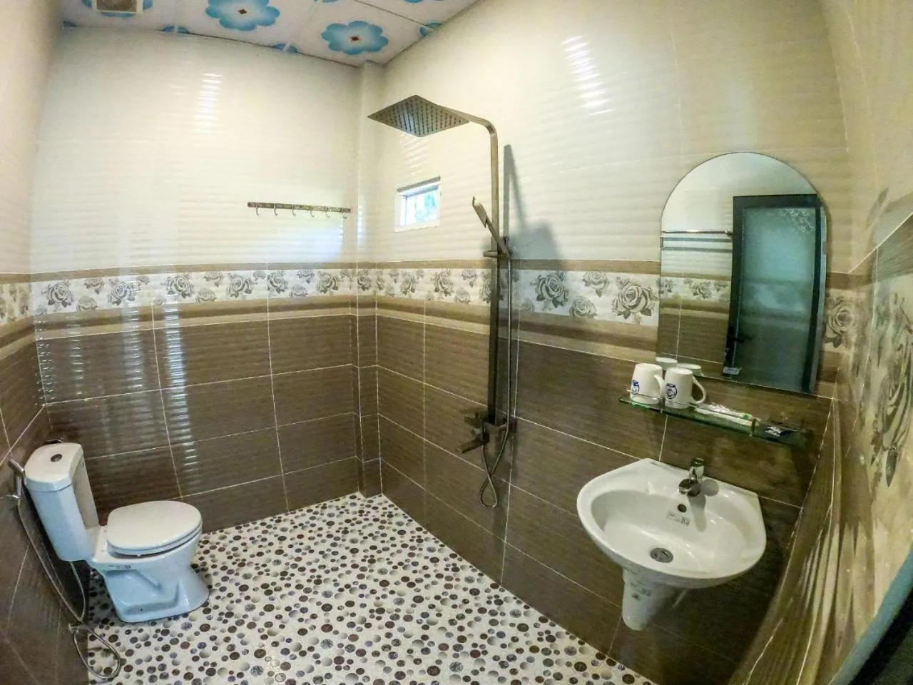 Shower in Phu Quoc Areca Garden Bungalow