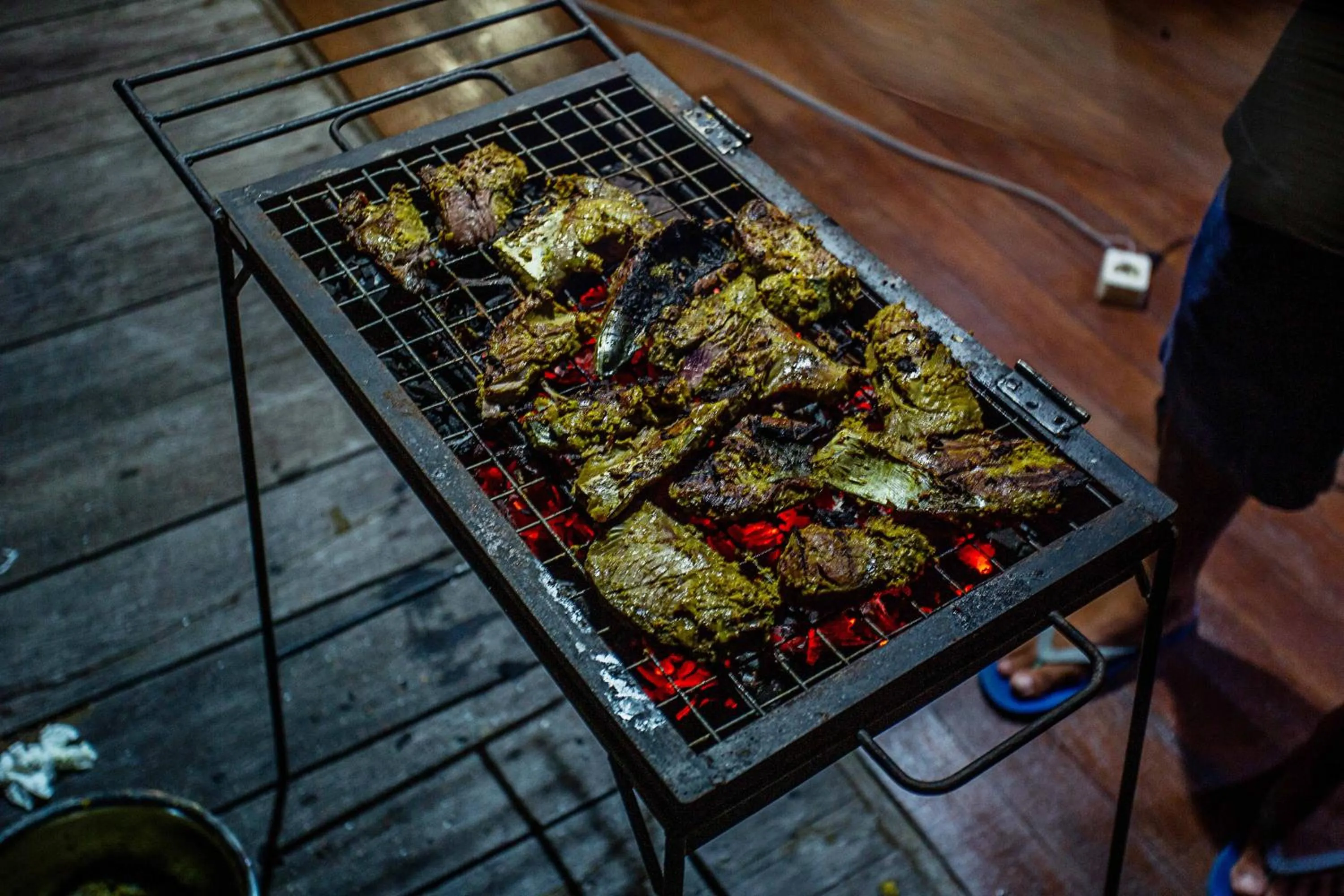 Restaurant/places to eat in Tatak Bunut Villa Ceningan