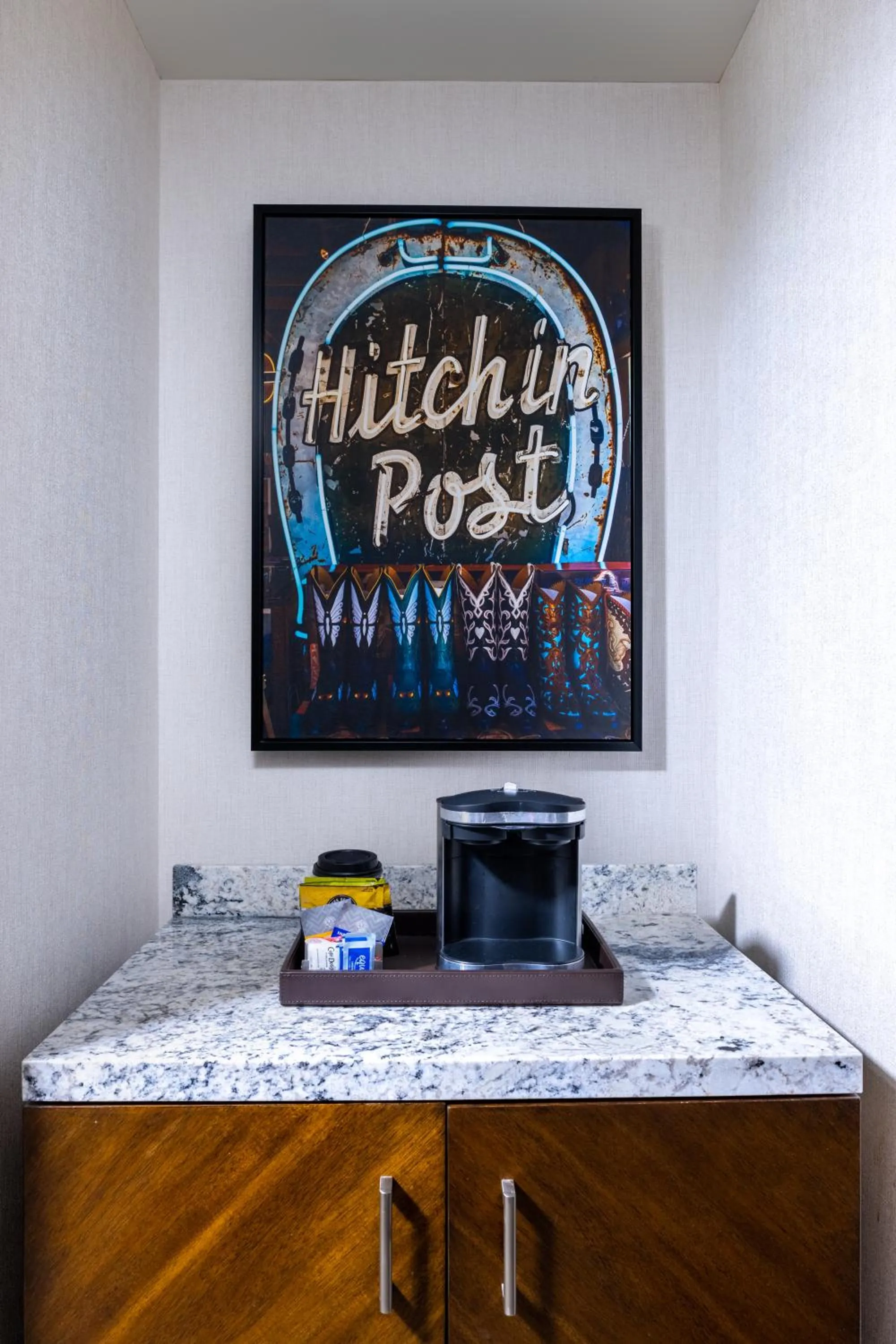 Coffee/tea facilities in Hilton Austin