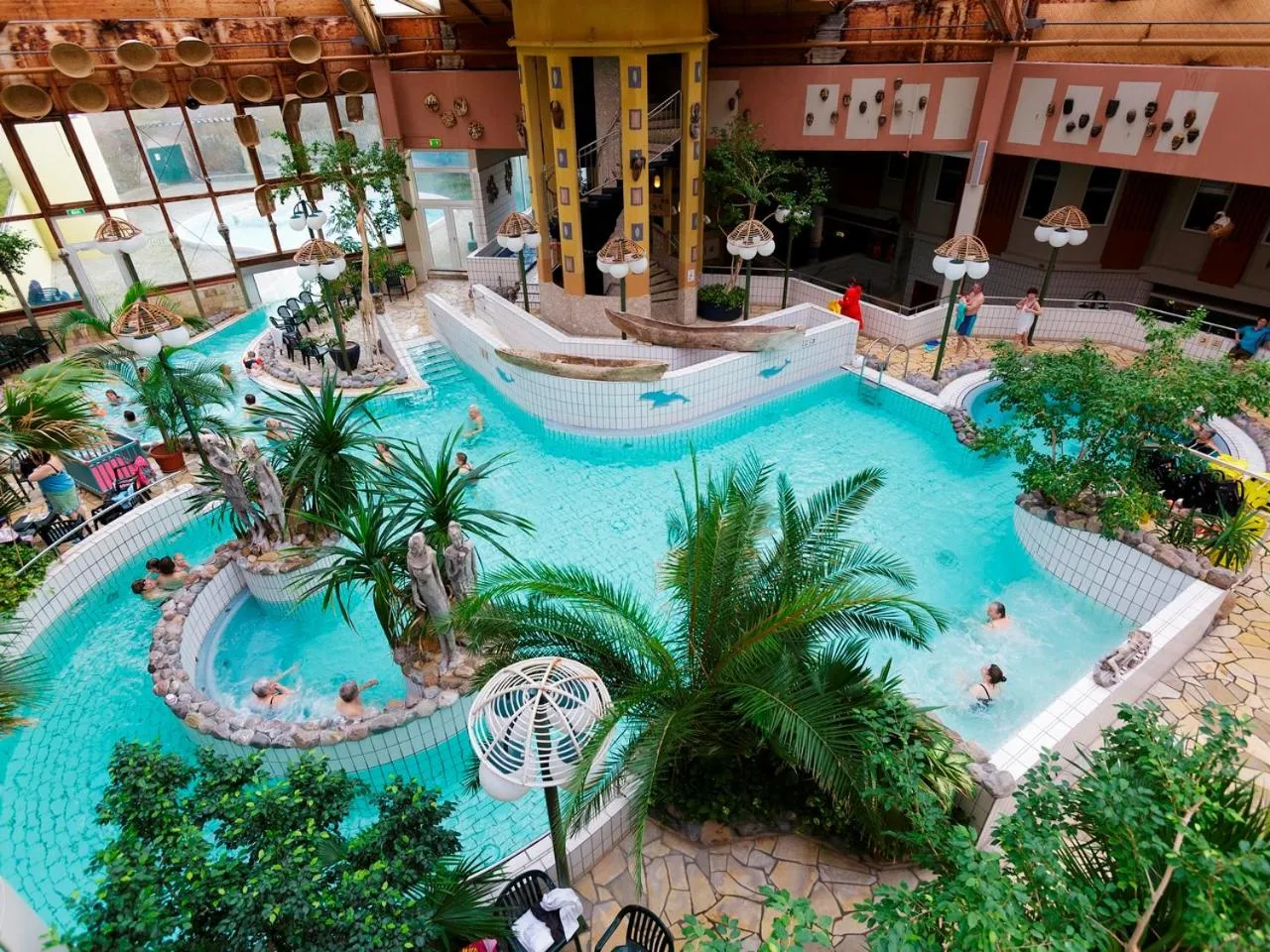 Aqua park in Hotel Nordseeküste by Center Parcs