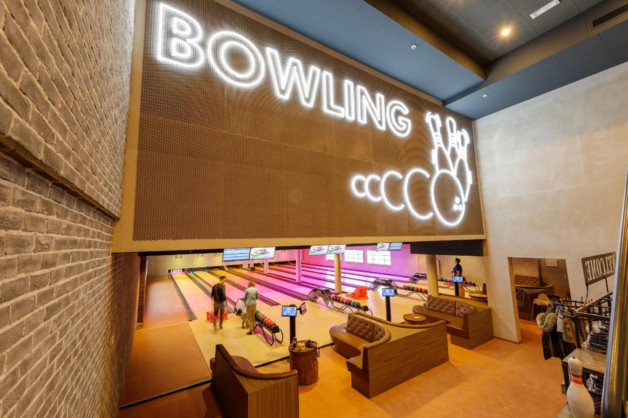 Bowling in Hotel Hochsauerland by Center Parcs