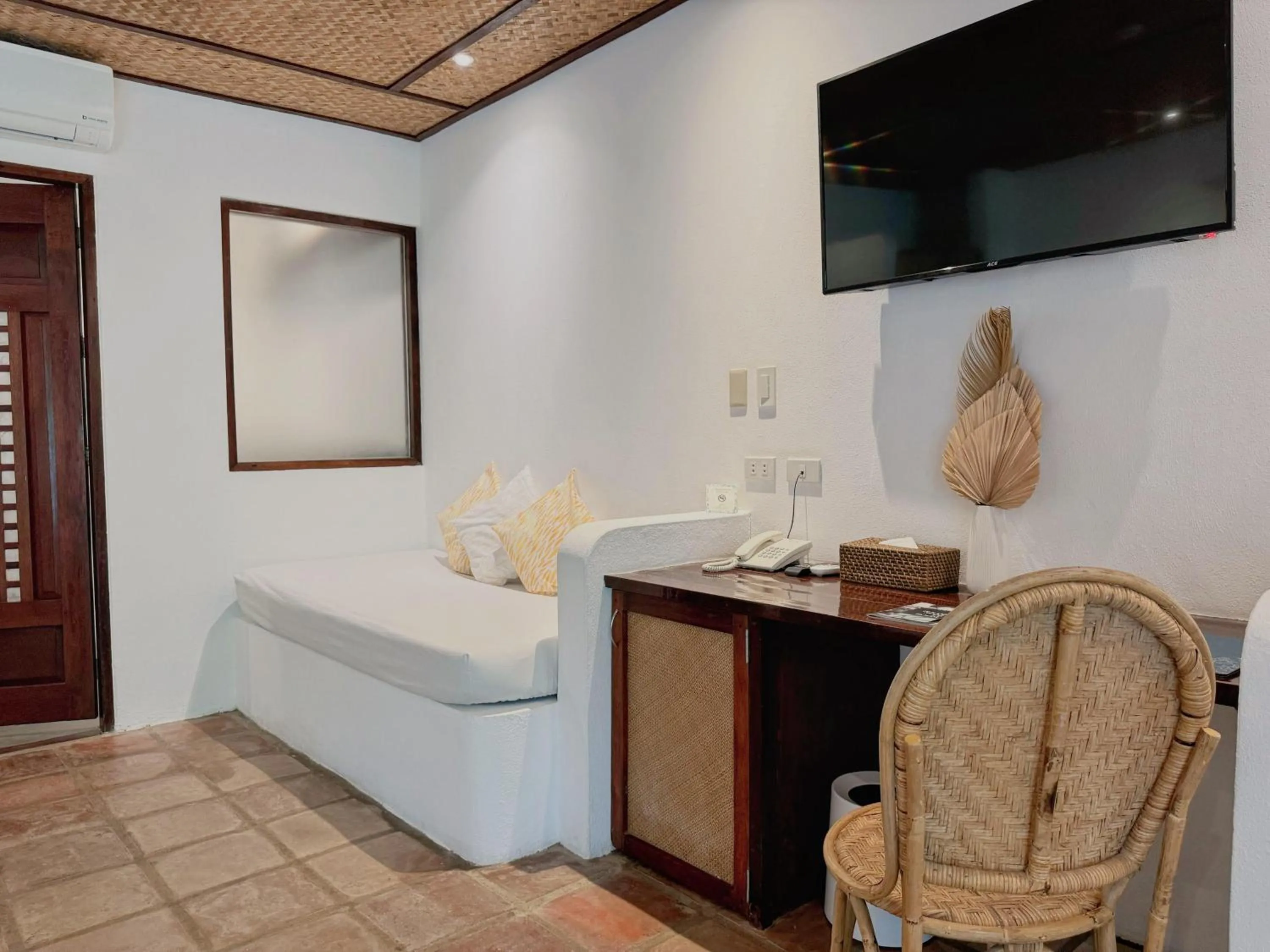 TV and multimedia, Bed in El Nido Moringa Resort