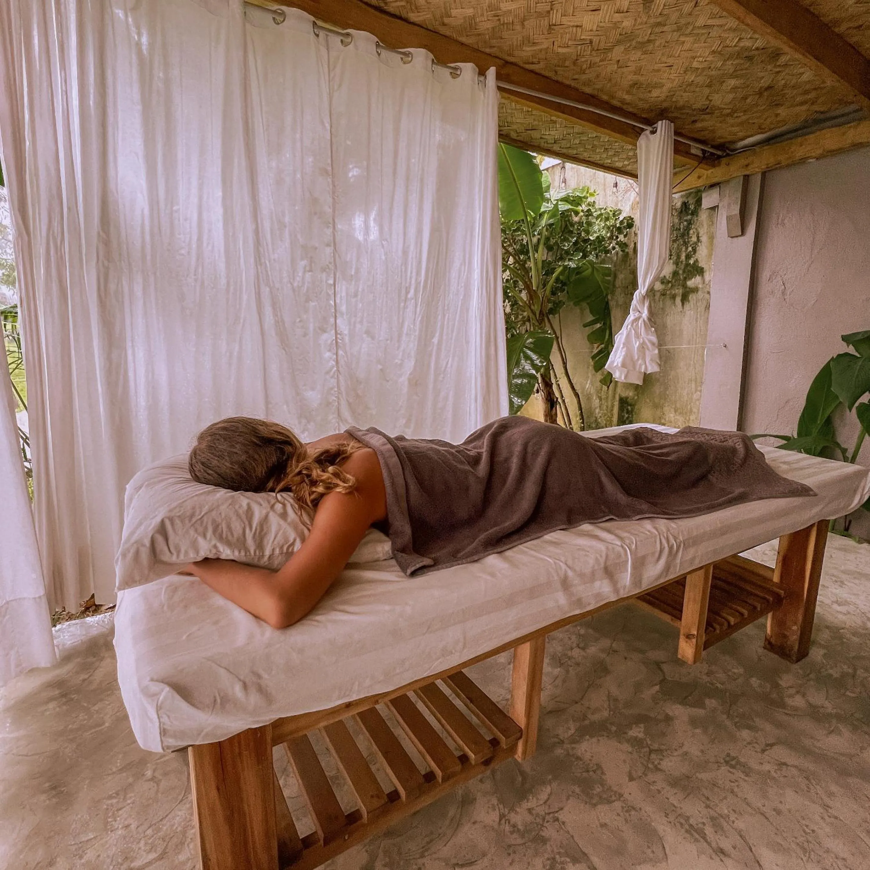 Massage in El Nido Moringa Resort