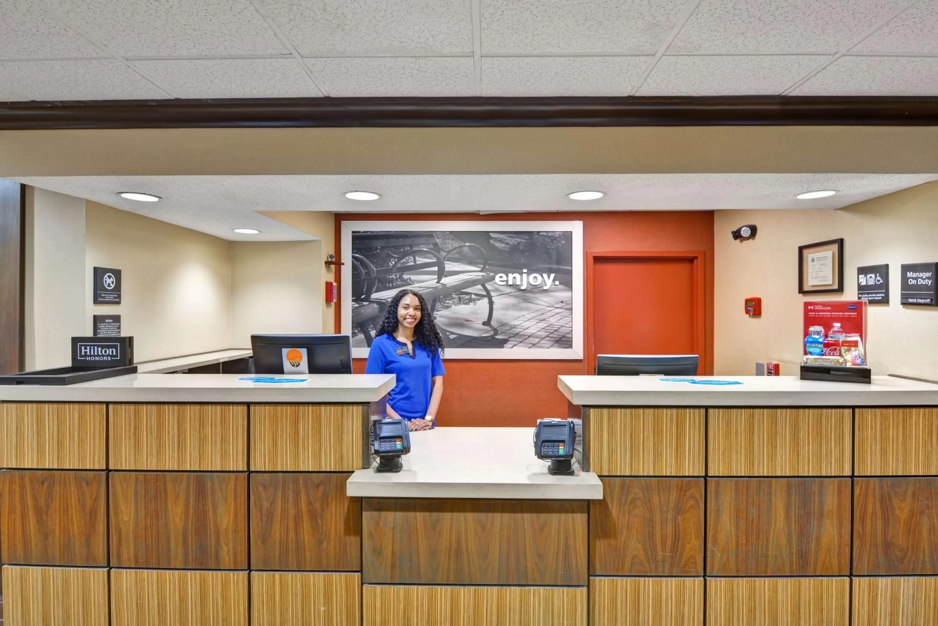 Lobby or reception in Hampton Inn Albany-Wolf Road