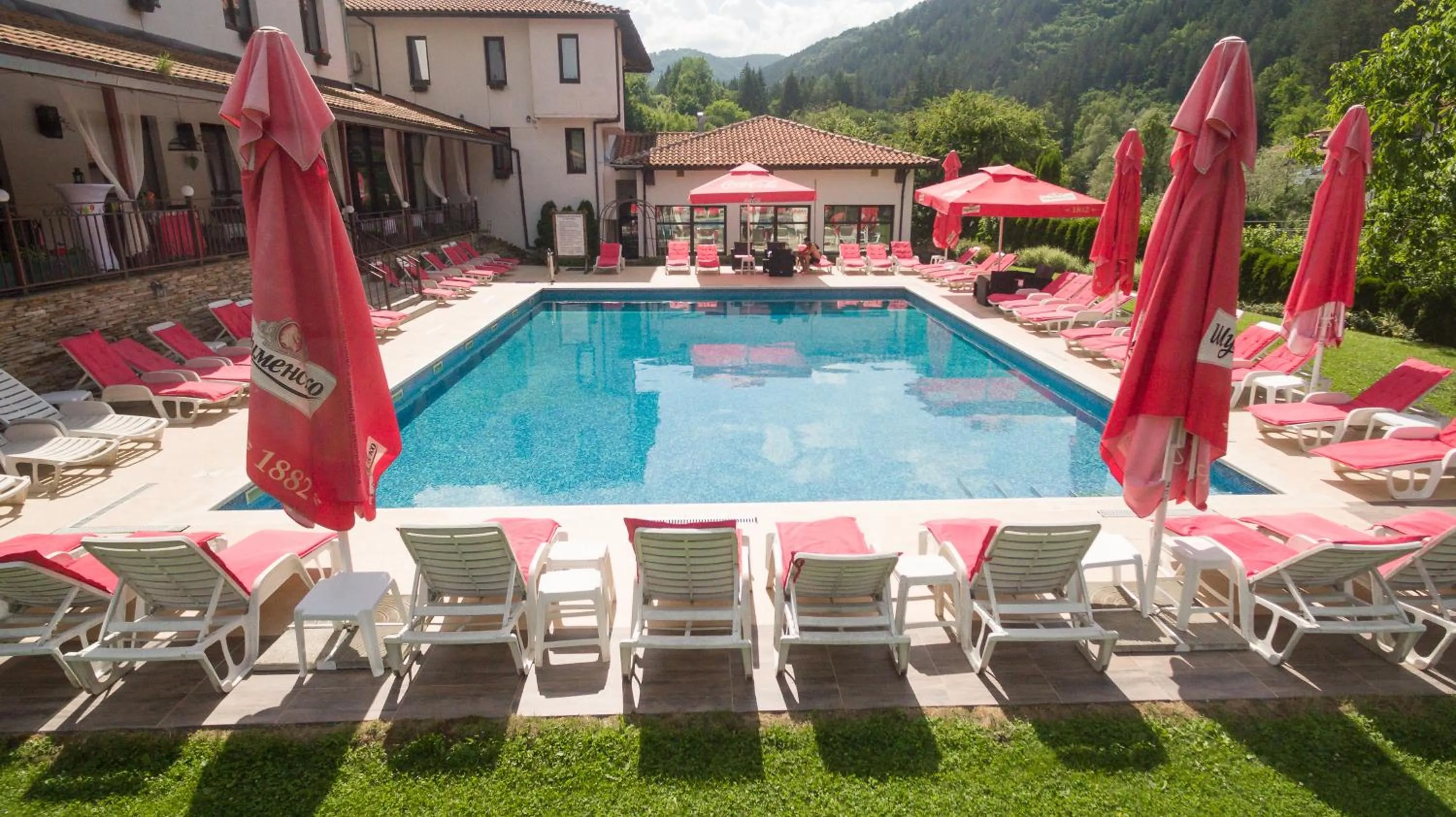 Pool view in Park Hotel Fairy