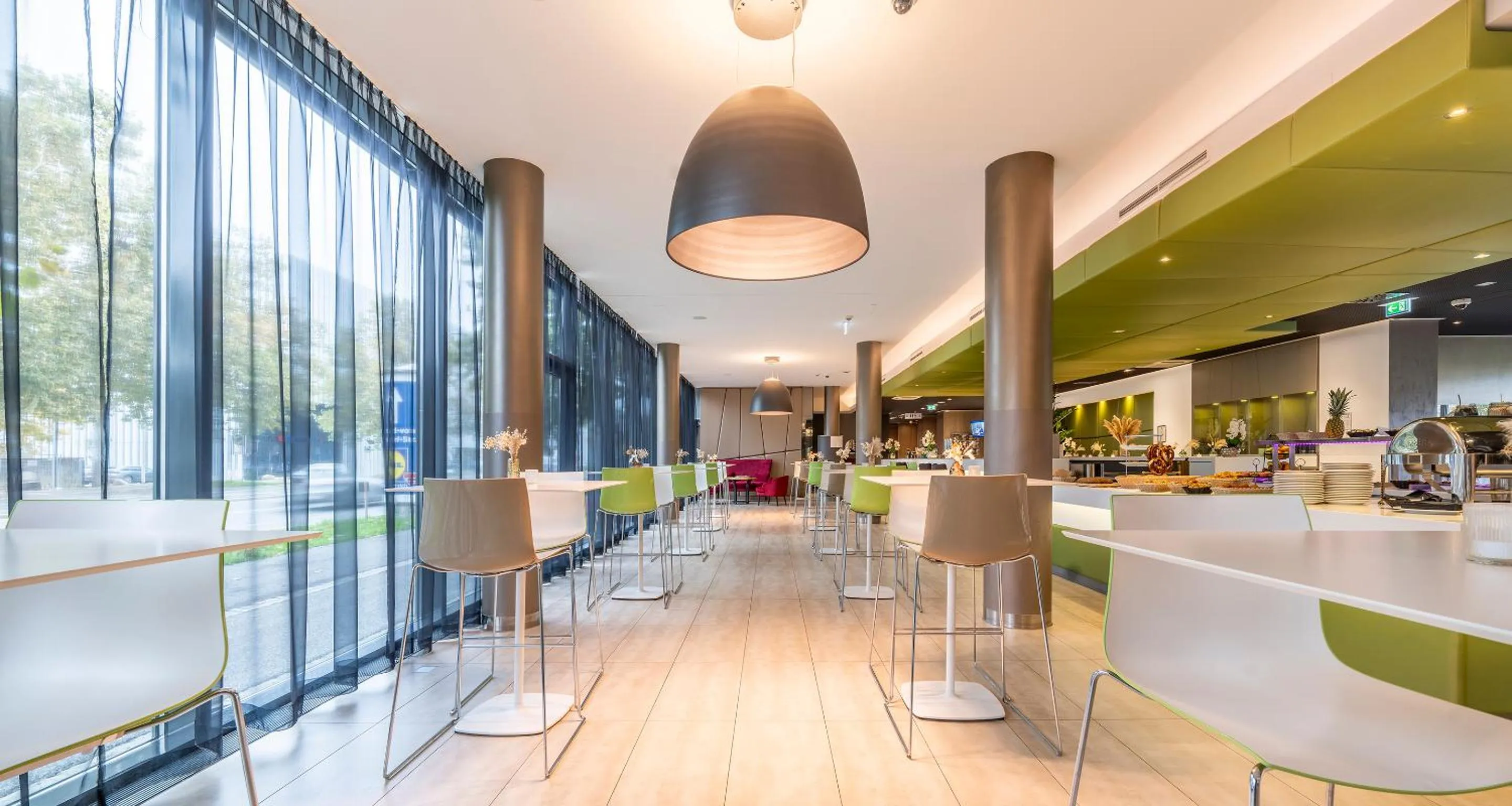 Buffet breakfast in PLAZA INN Graz