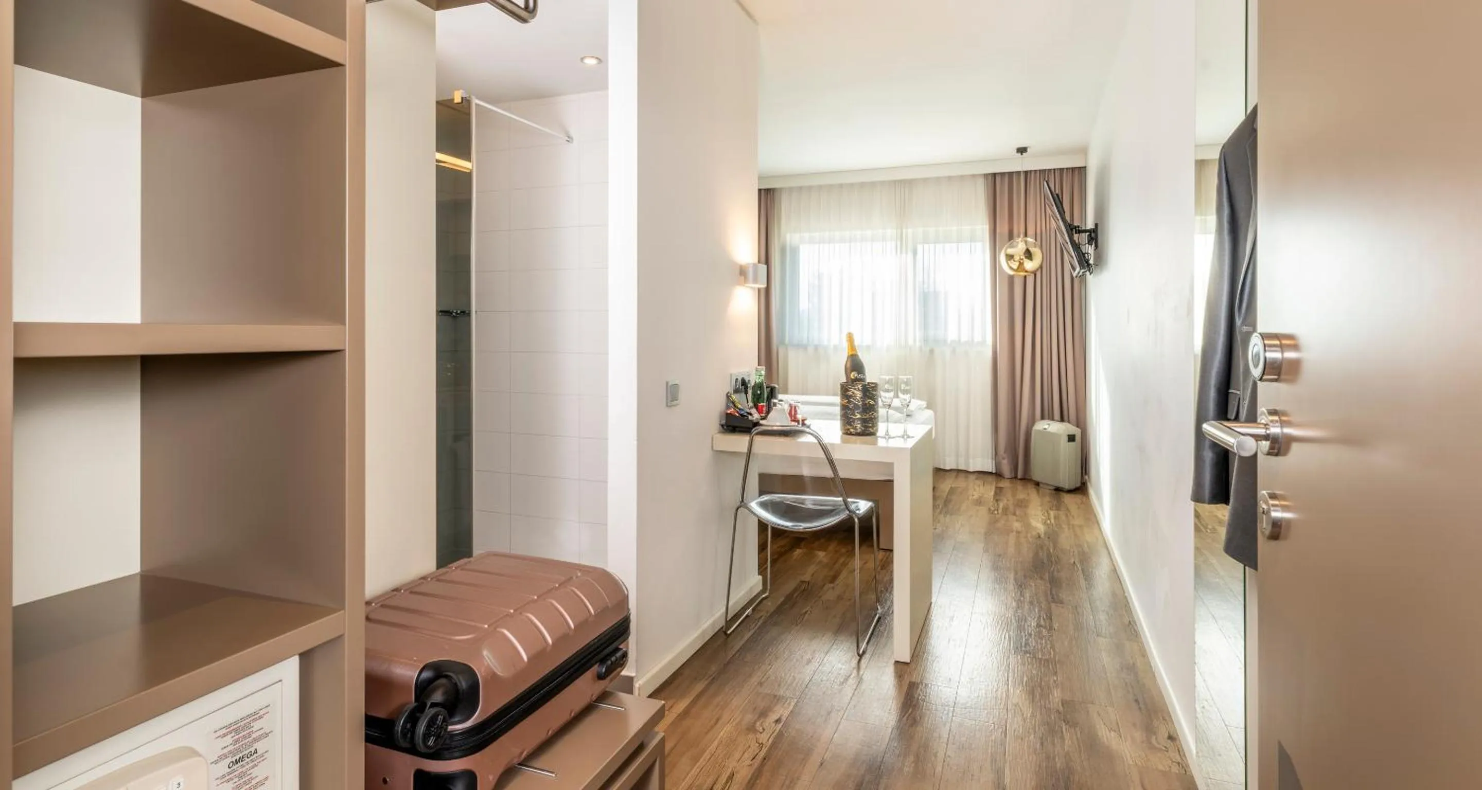 Photo of the whole room in PLAZA INN Graz