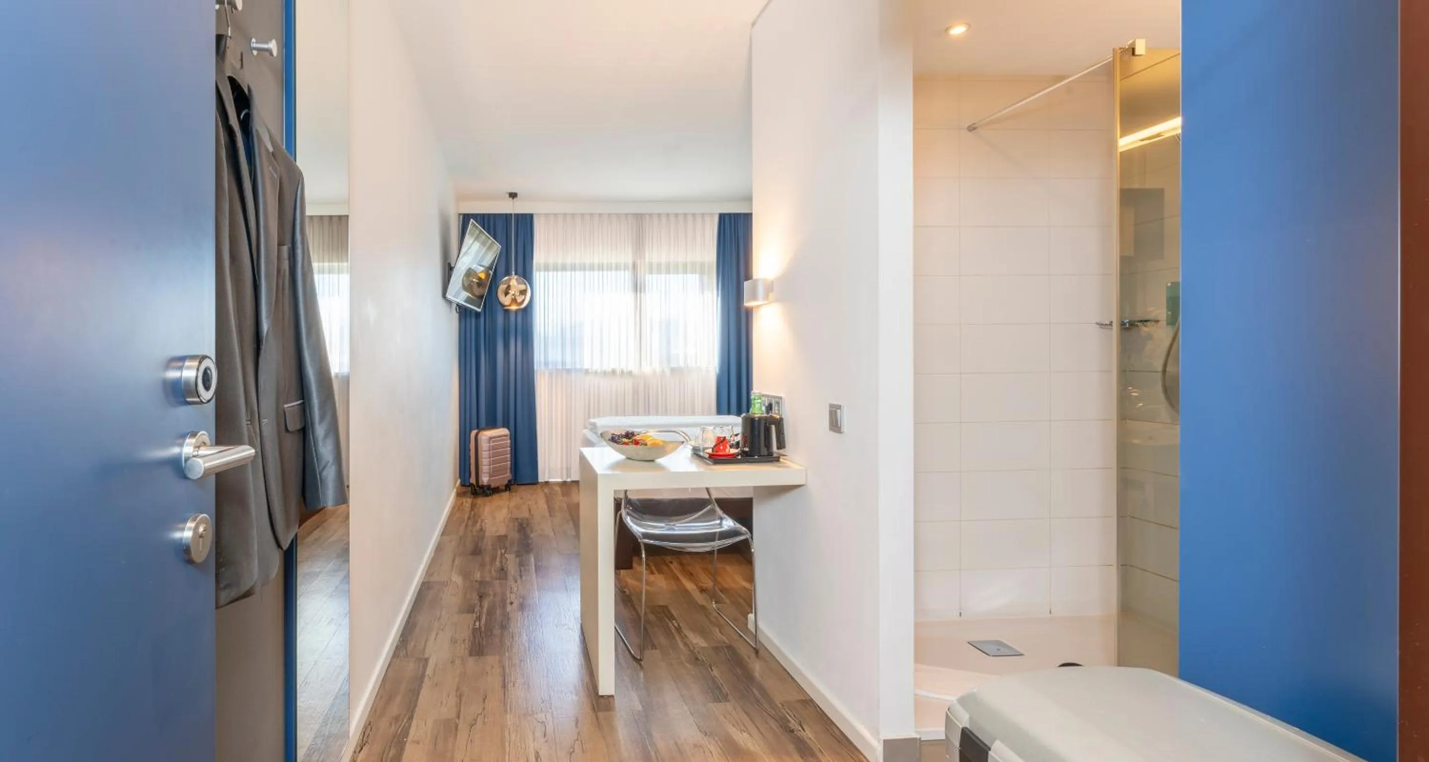 Photo of the whole room in PLAZA INN Graz