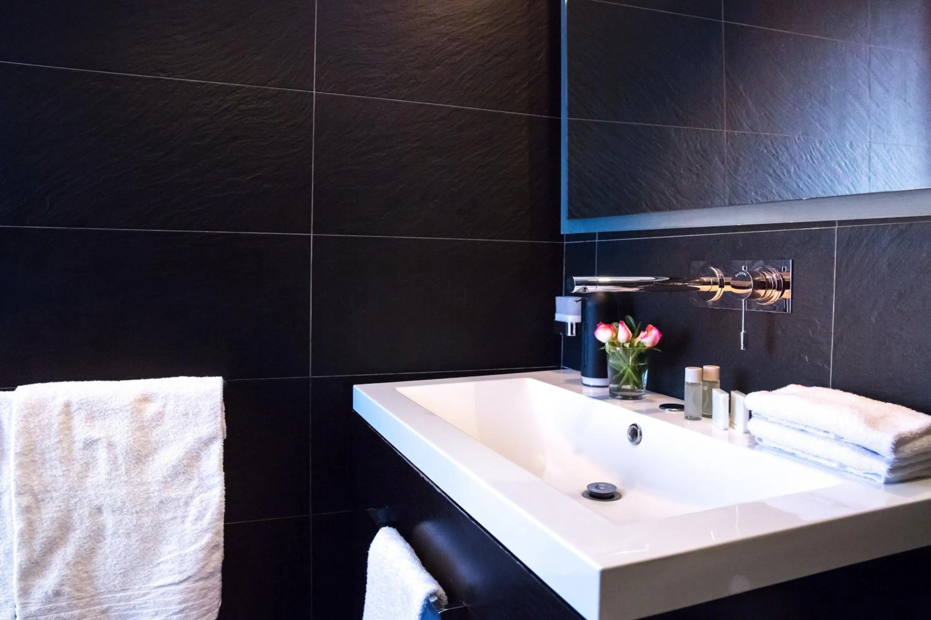 Bathroom in Rent in Rome - IV Novembre