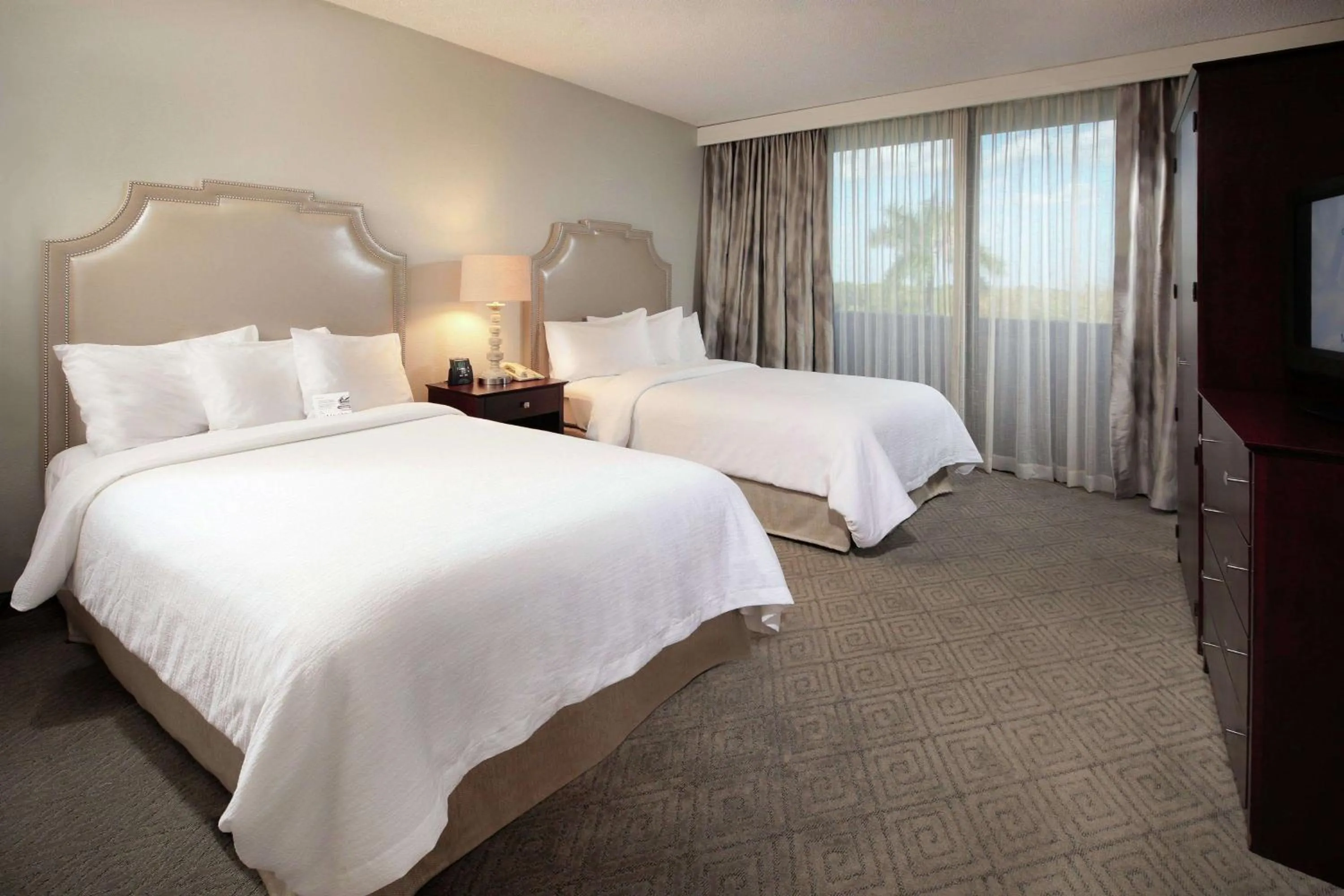 Bed in Embassy Suites Boca Raton